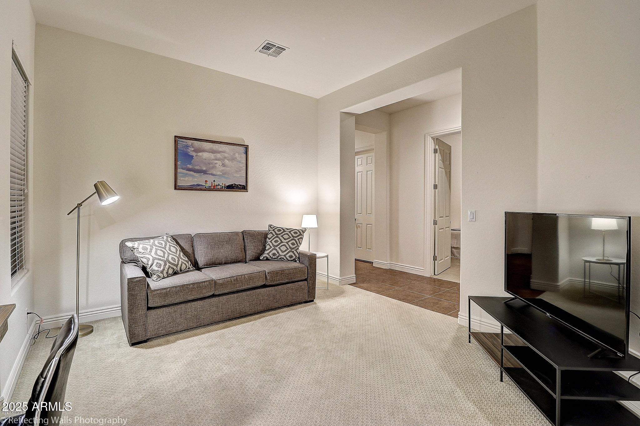 3163 E LOS ALTOS Court