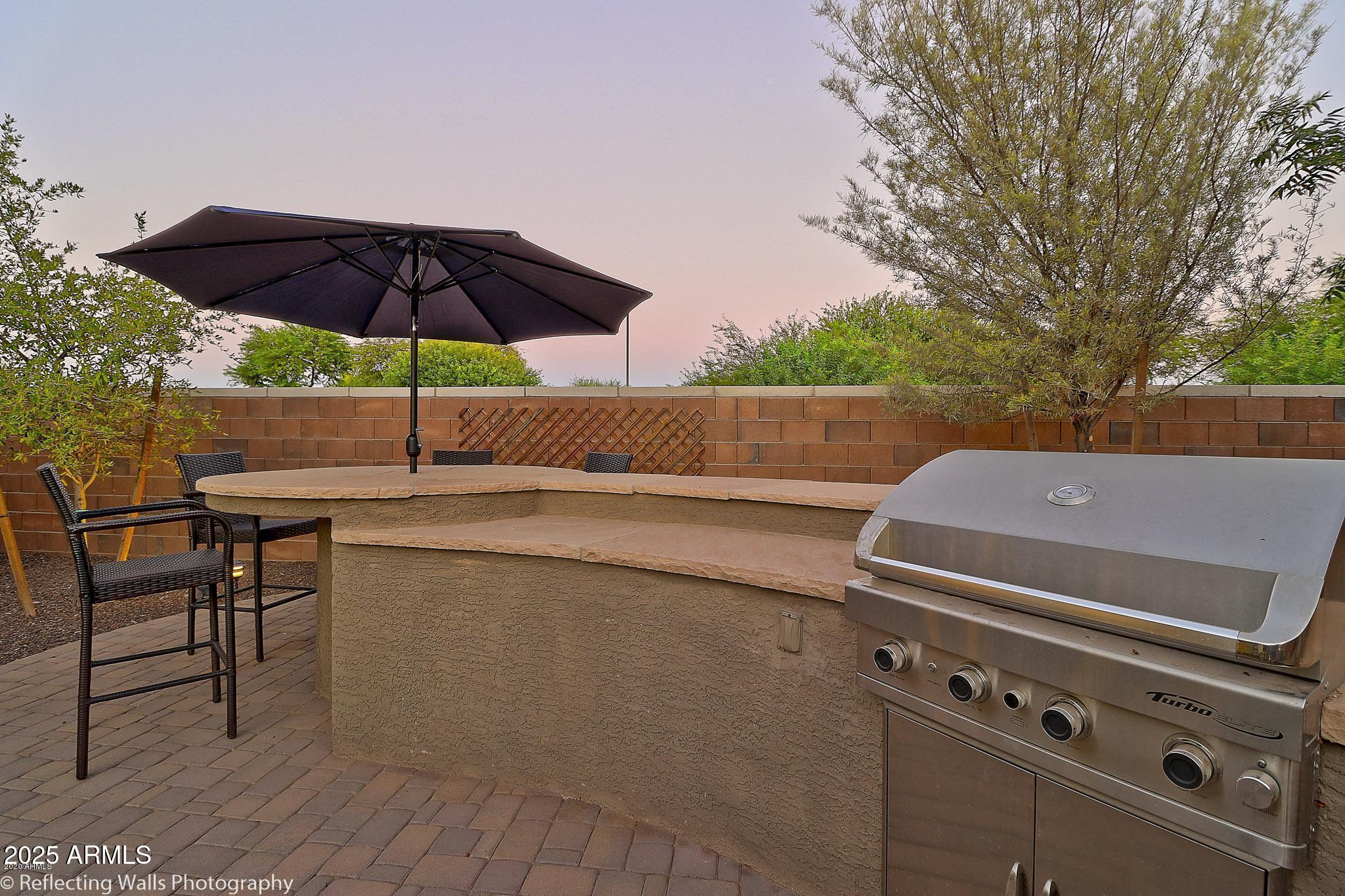 3163 E LOS ALTOS Court