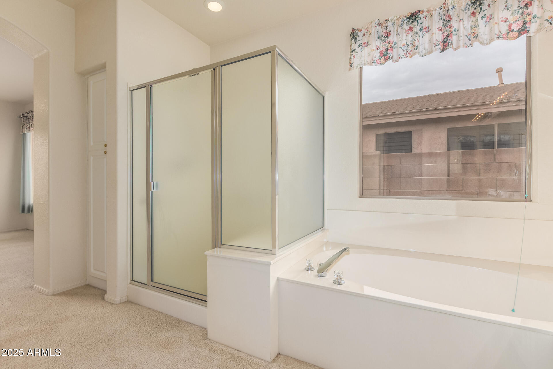 9225 W RUNION Drive, Peoria