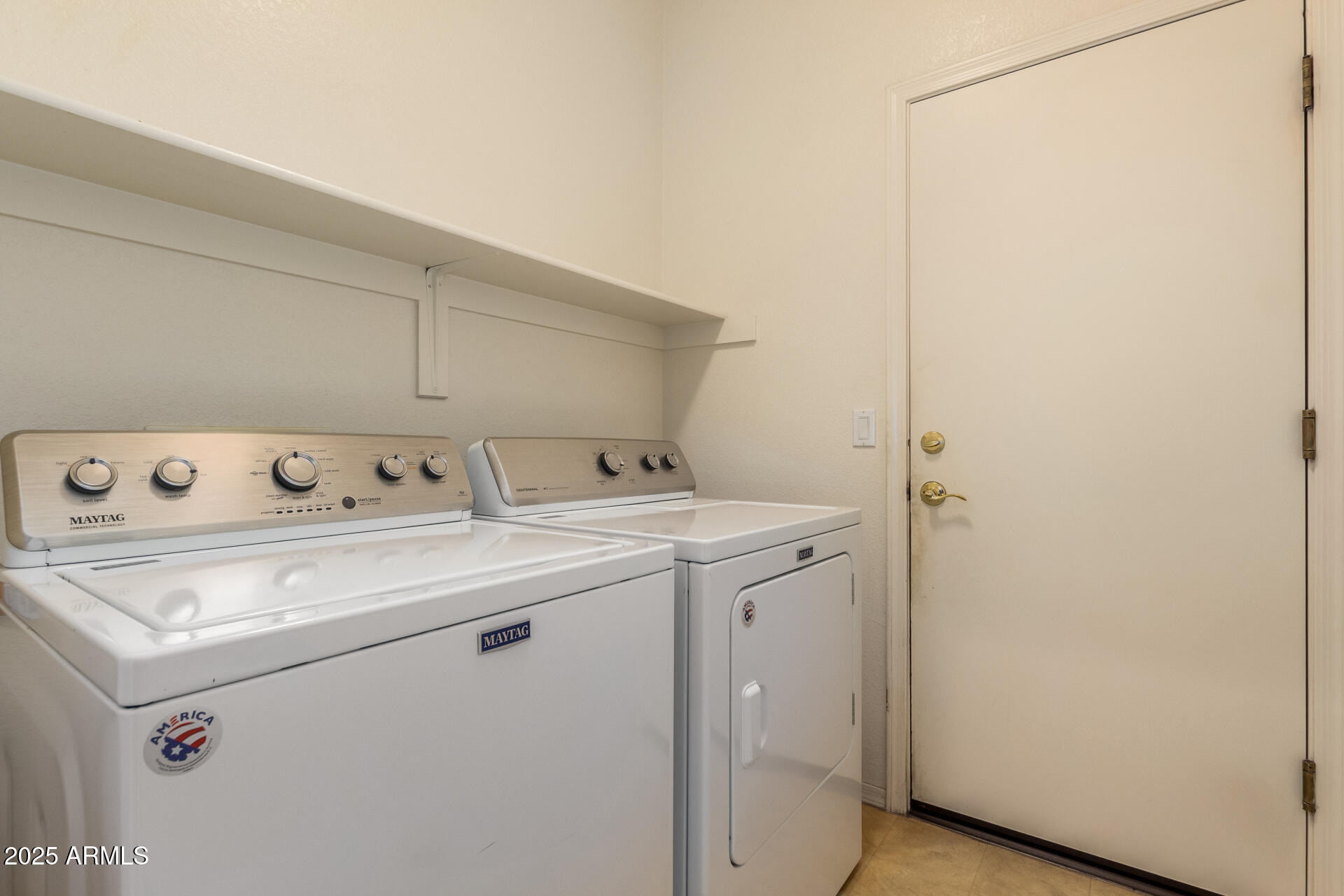 9225 W RUNION Drive, Peoria