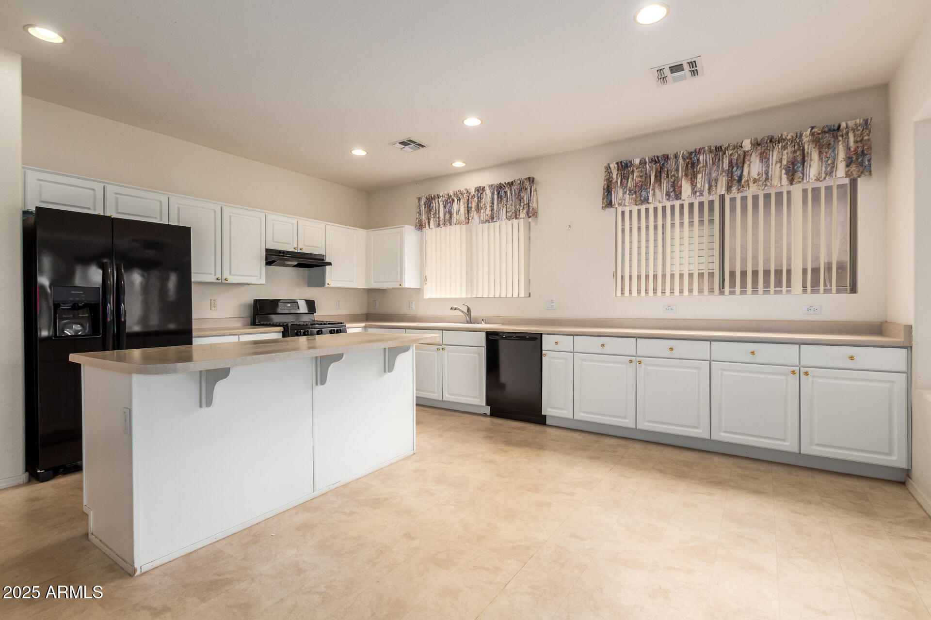 9225 W RUNION Drive, Peoria