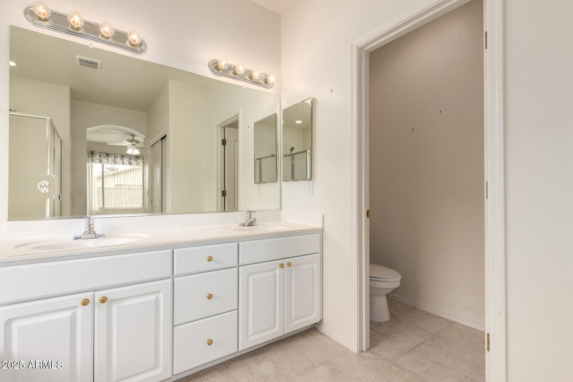 9225 W RUNION Drive, Peoria