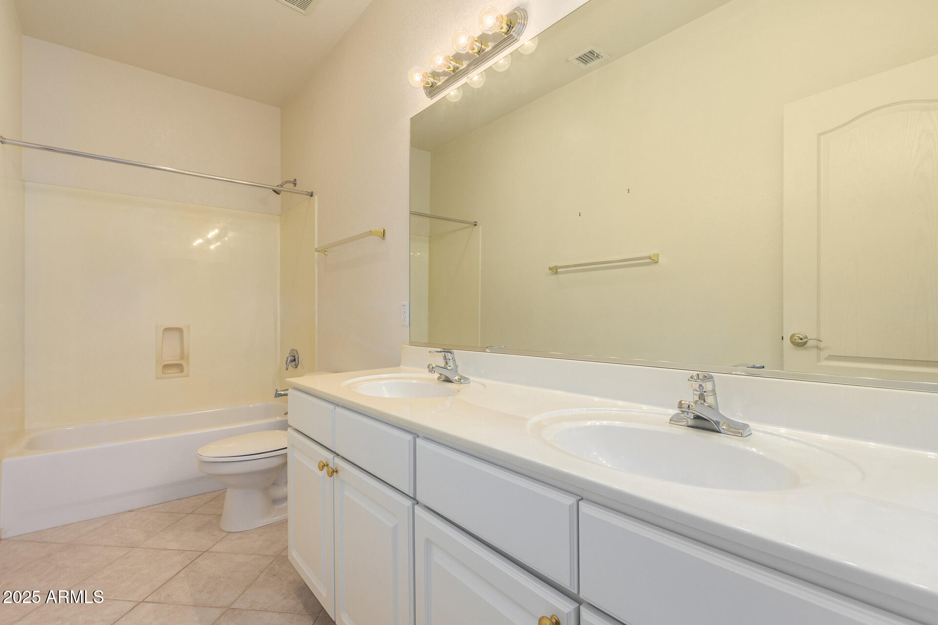 9225 W RUNION Drive, Peoria