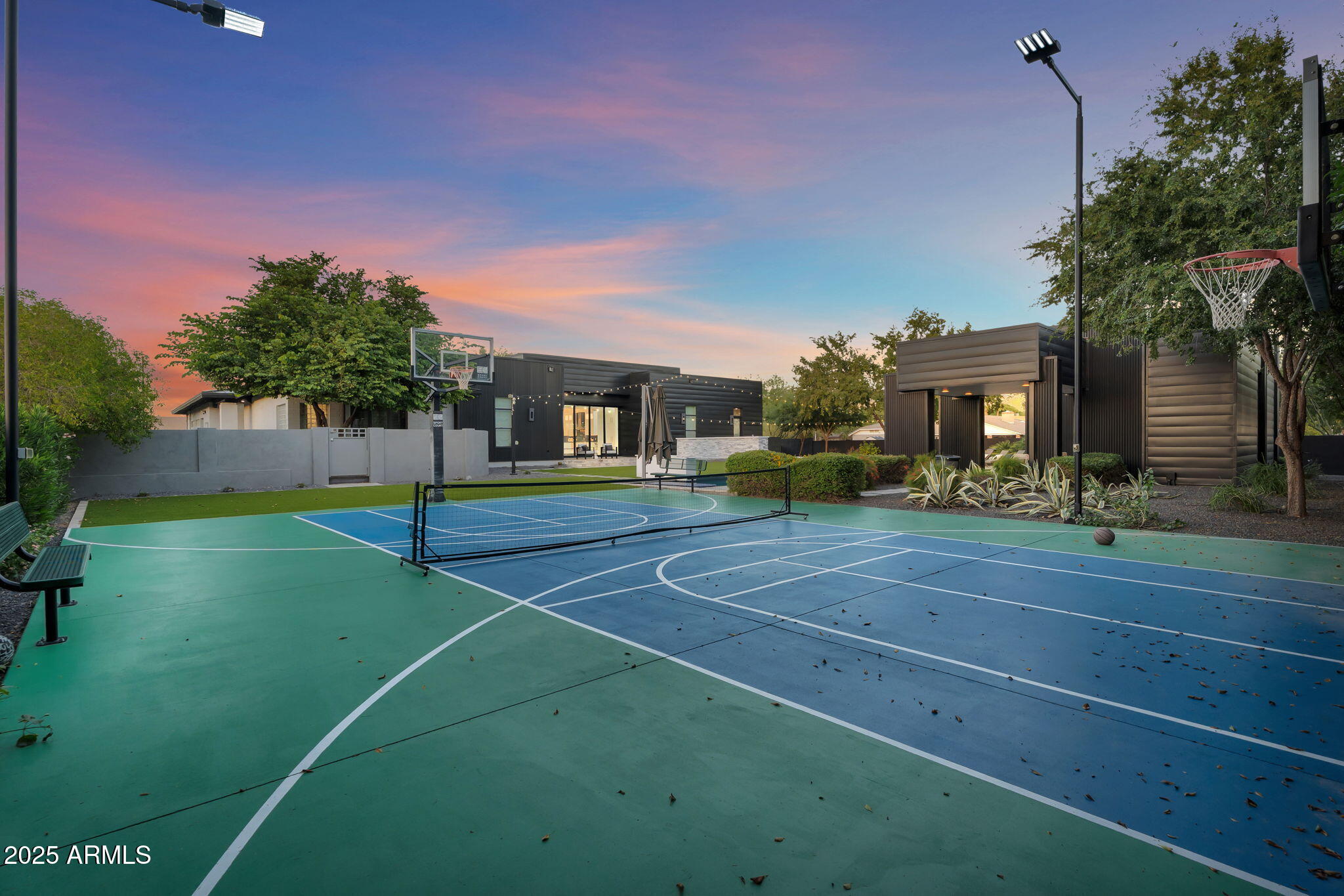 5509 W SOFT WIND Drive, Glendale