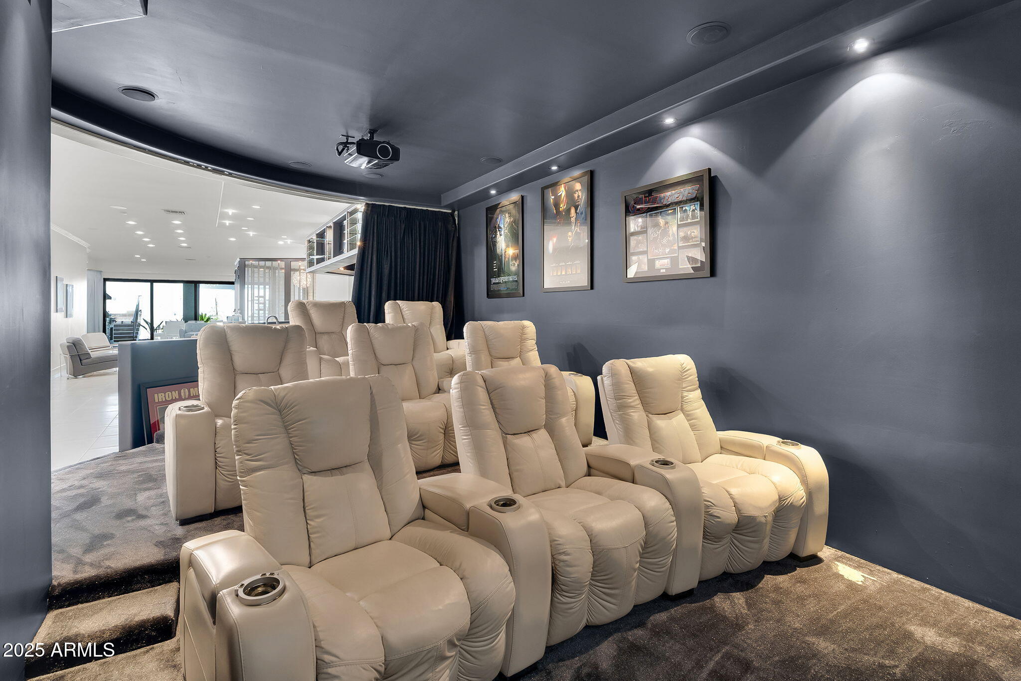 5509 W SOFT WIND Drive, Glendale