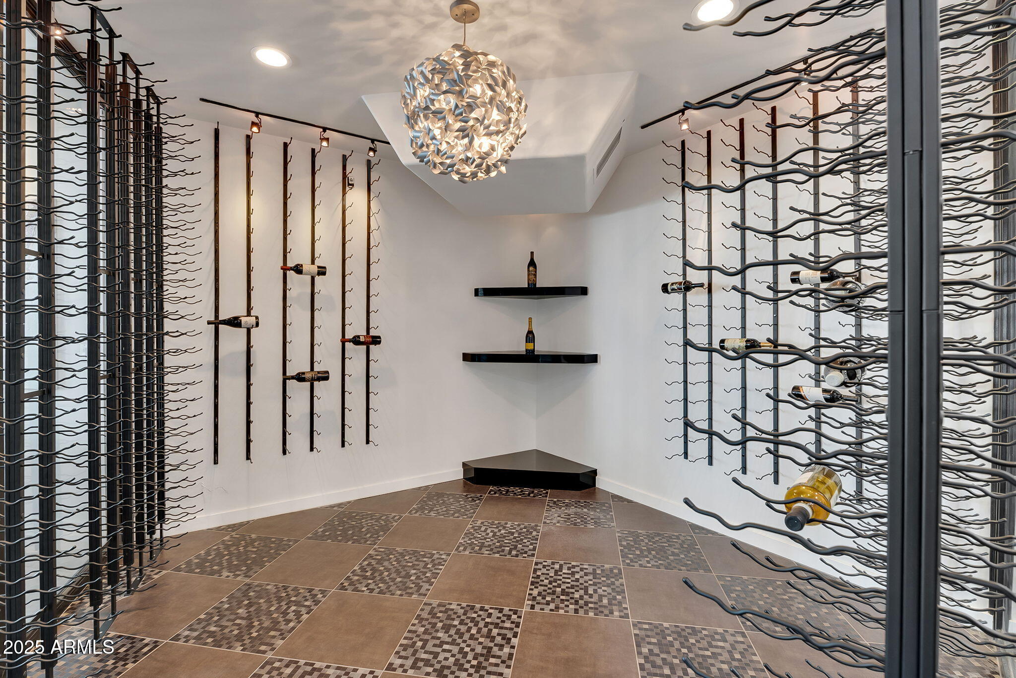 5509 W SOFT WIND Drive, Glendale