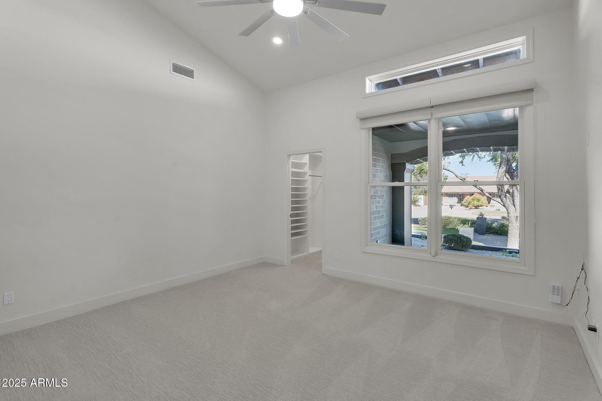 5509 W SOFT WIND Drive, Glendale