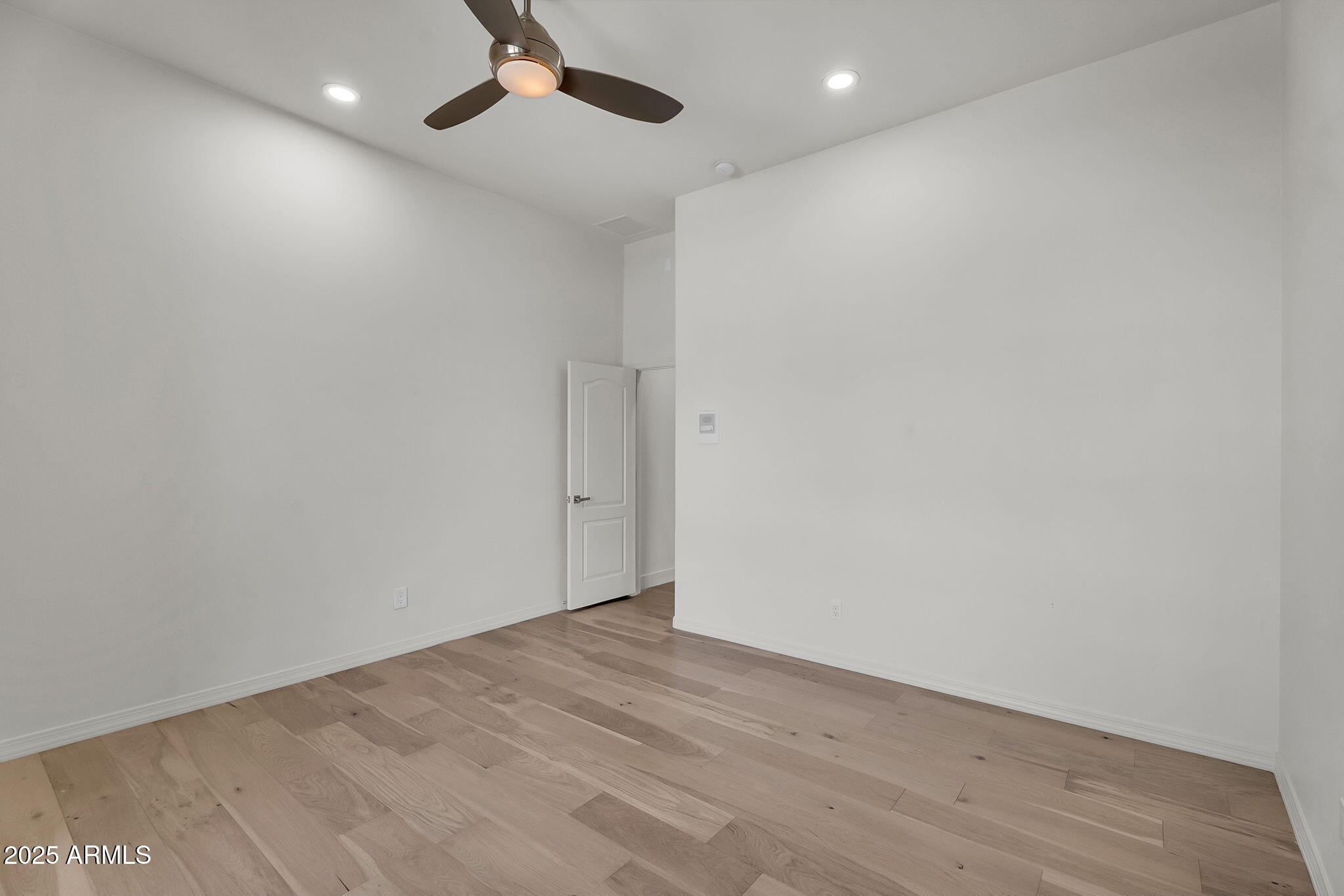 5509 W SOFT WIND Drive, Glendale