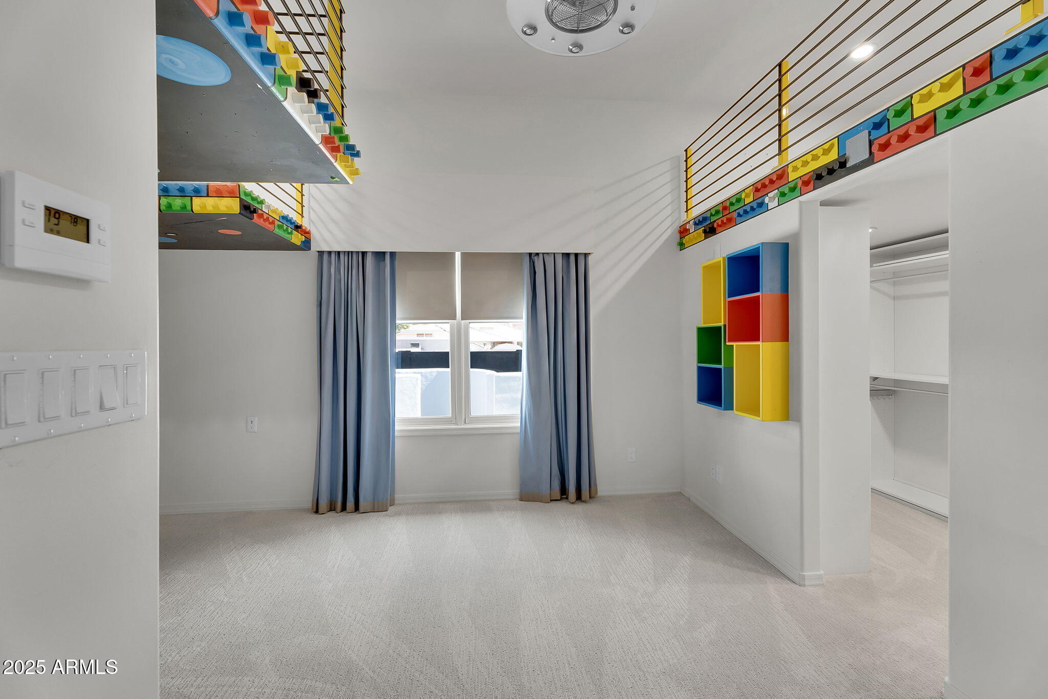 5509 W SOFT WIND Drive, Glendale