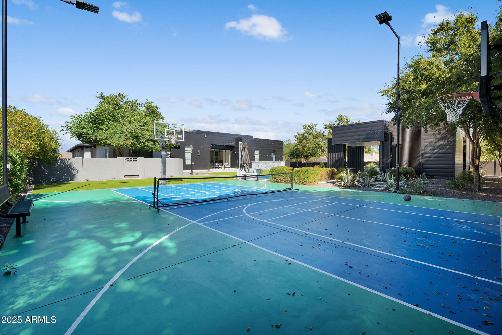 5509 W SOFT WIND Drive, Glendale