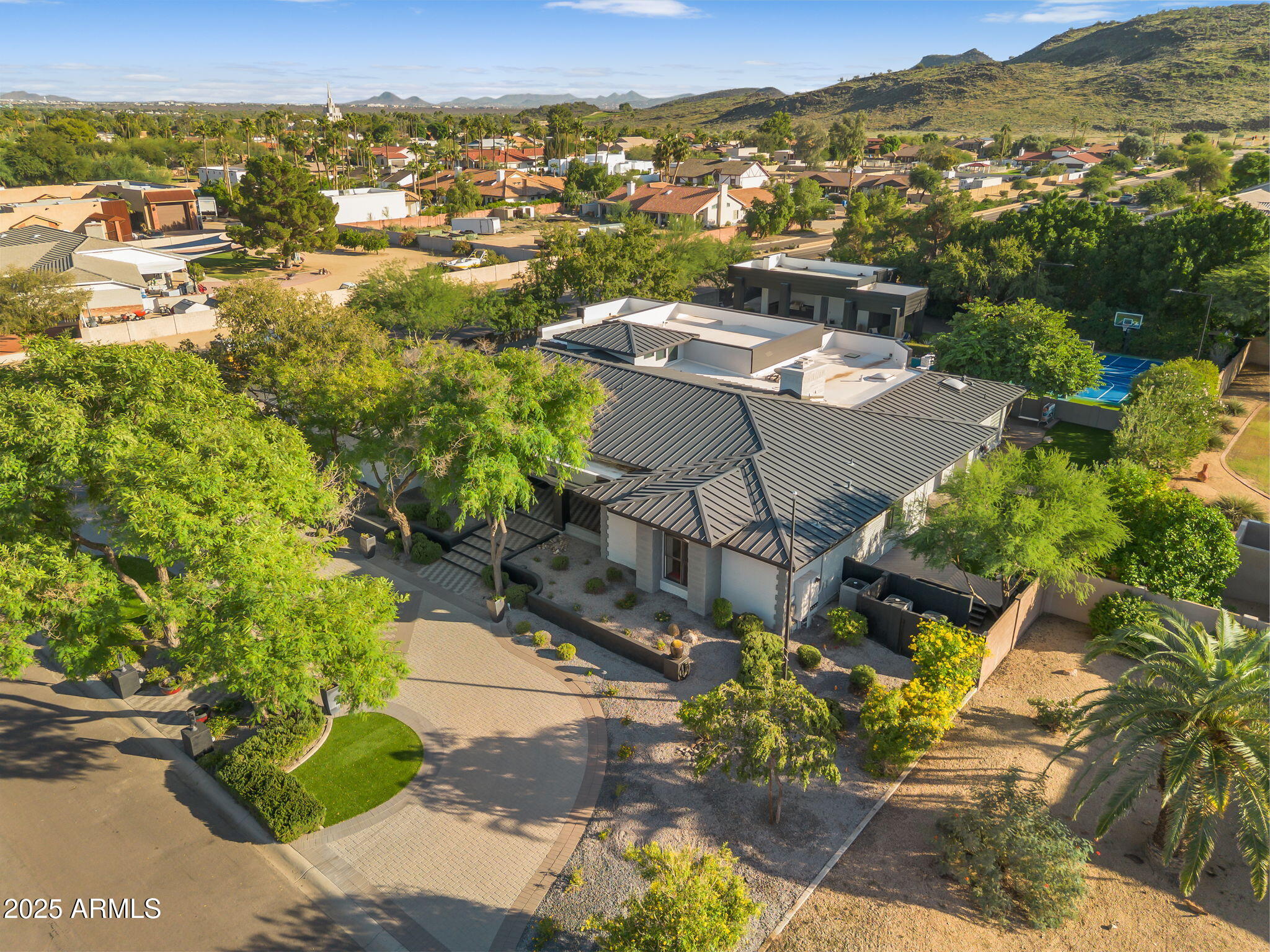 5509 W SOFT WIND Drive, Glendale