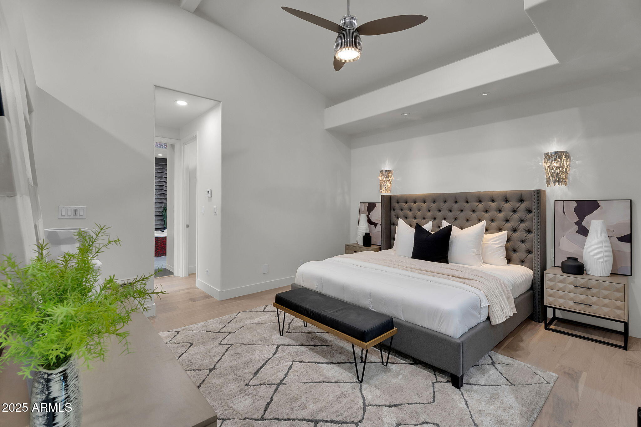 5509 W SOFT WIND Drive, Glendale