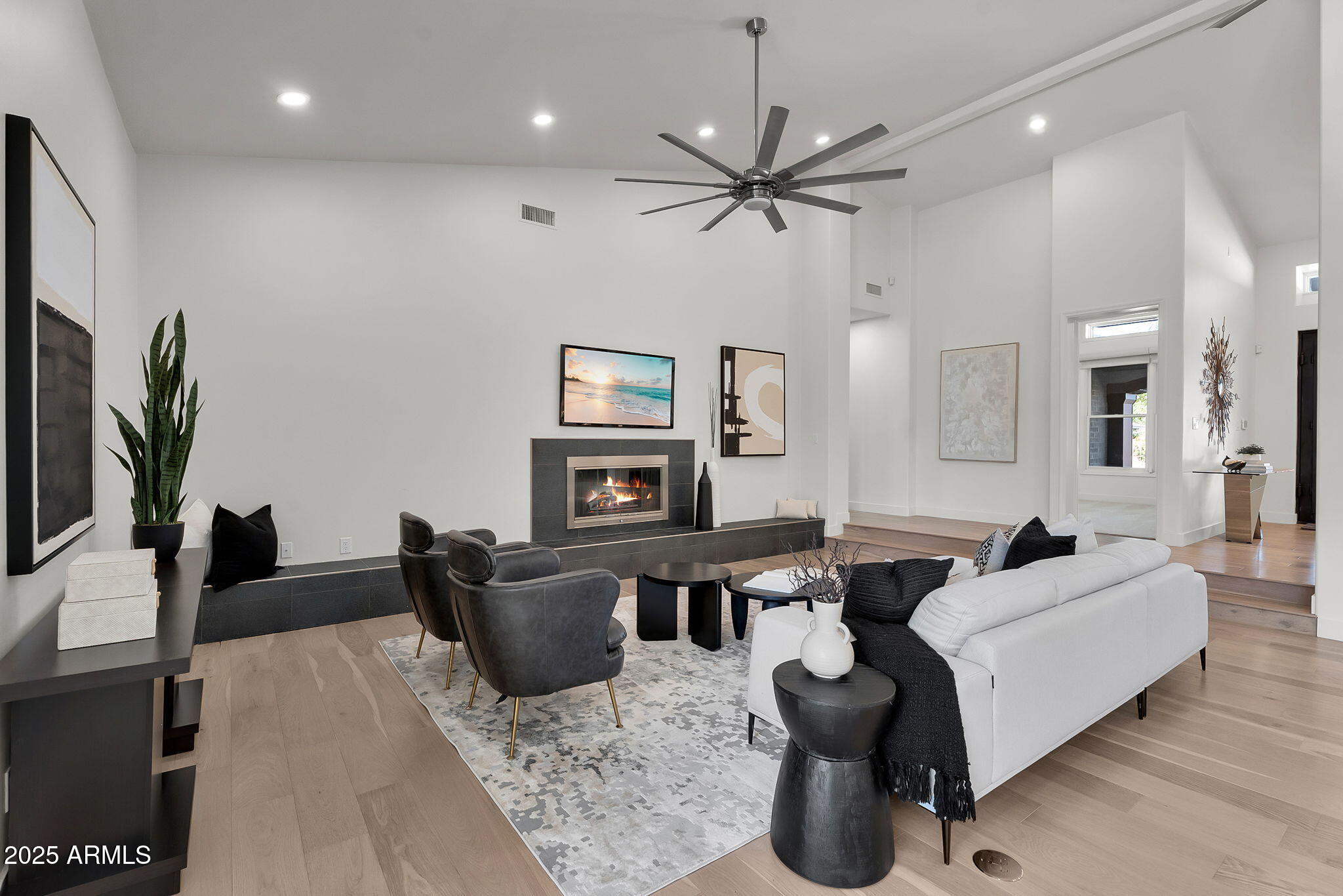 5509 W SOFT WIND Drive, Glendale