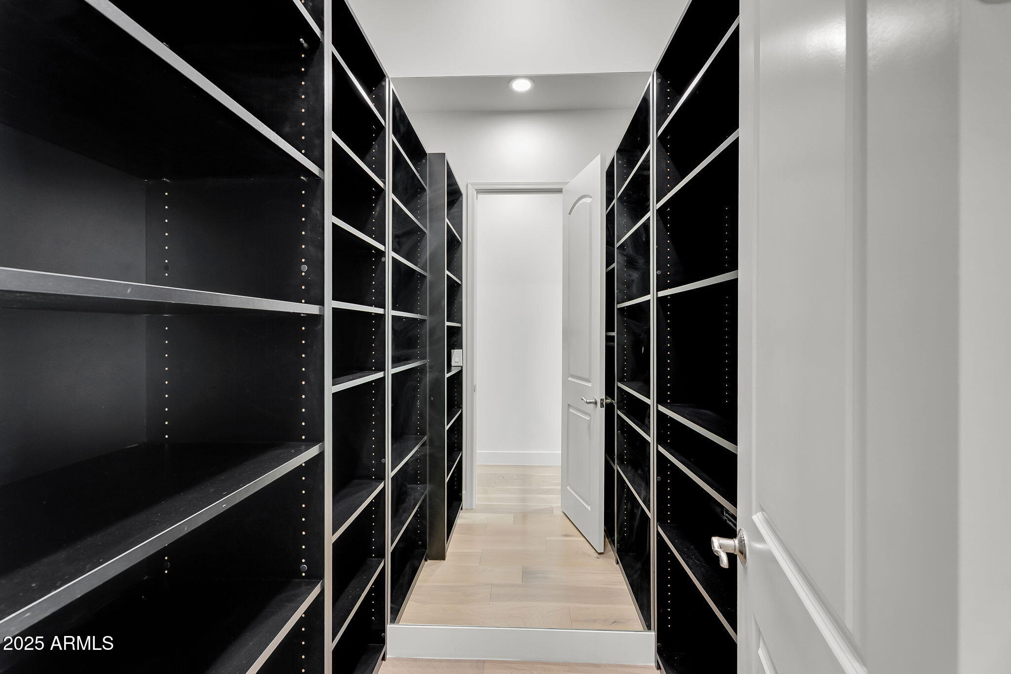 5509 W SOFT WIND Drive, Glendale