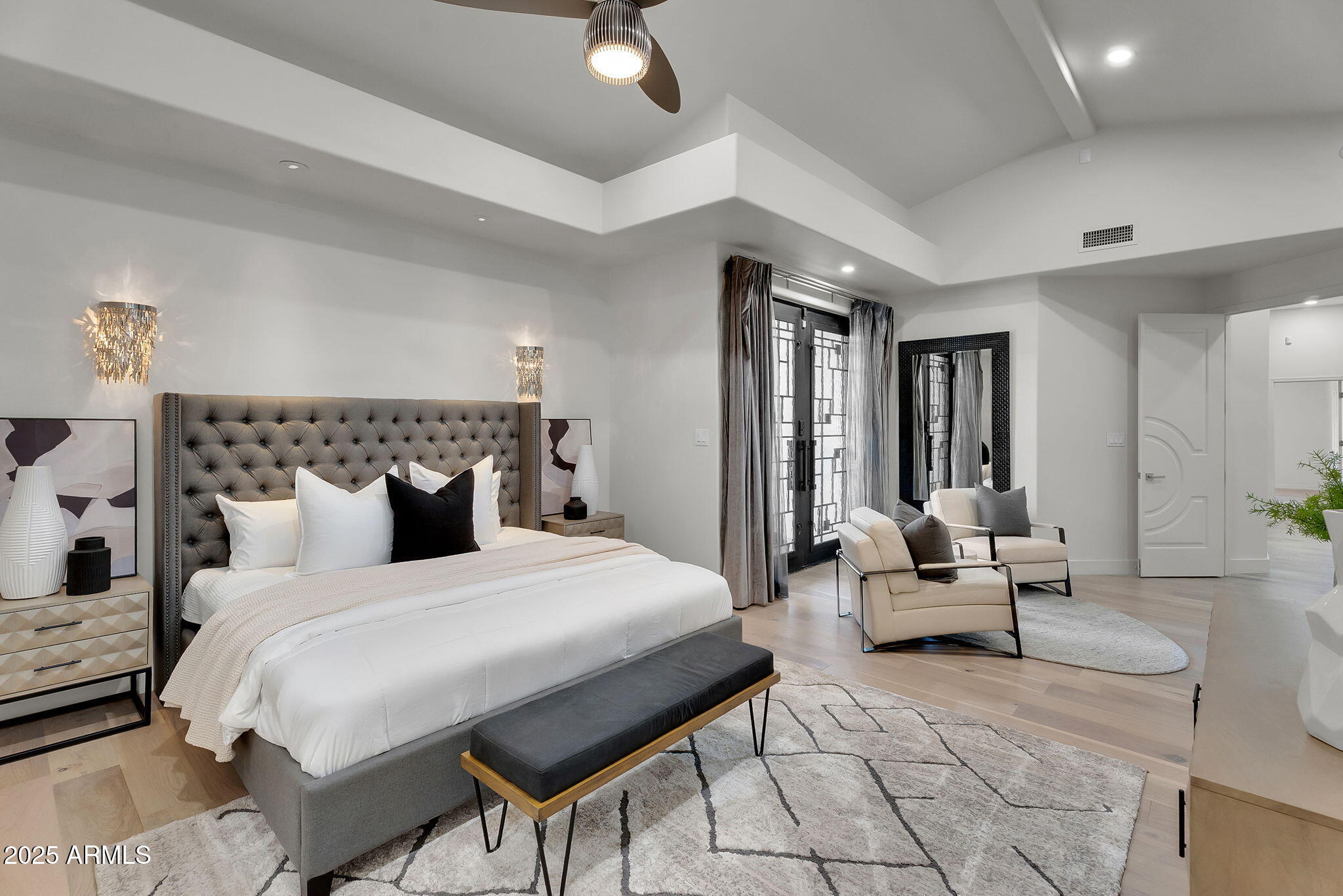 5509 W SOFT WIND Drive, Glendale