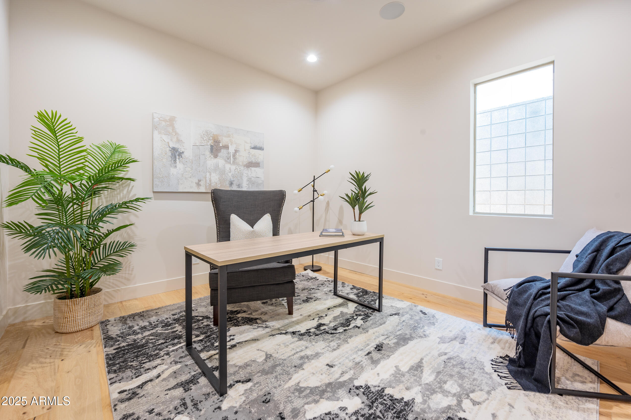 3153 E SIERRA VISTA Drive