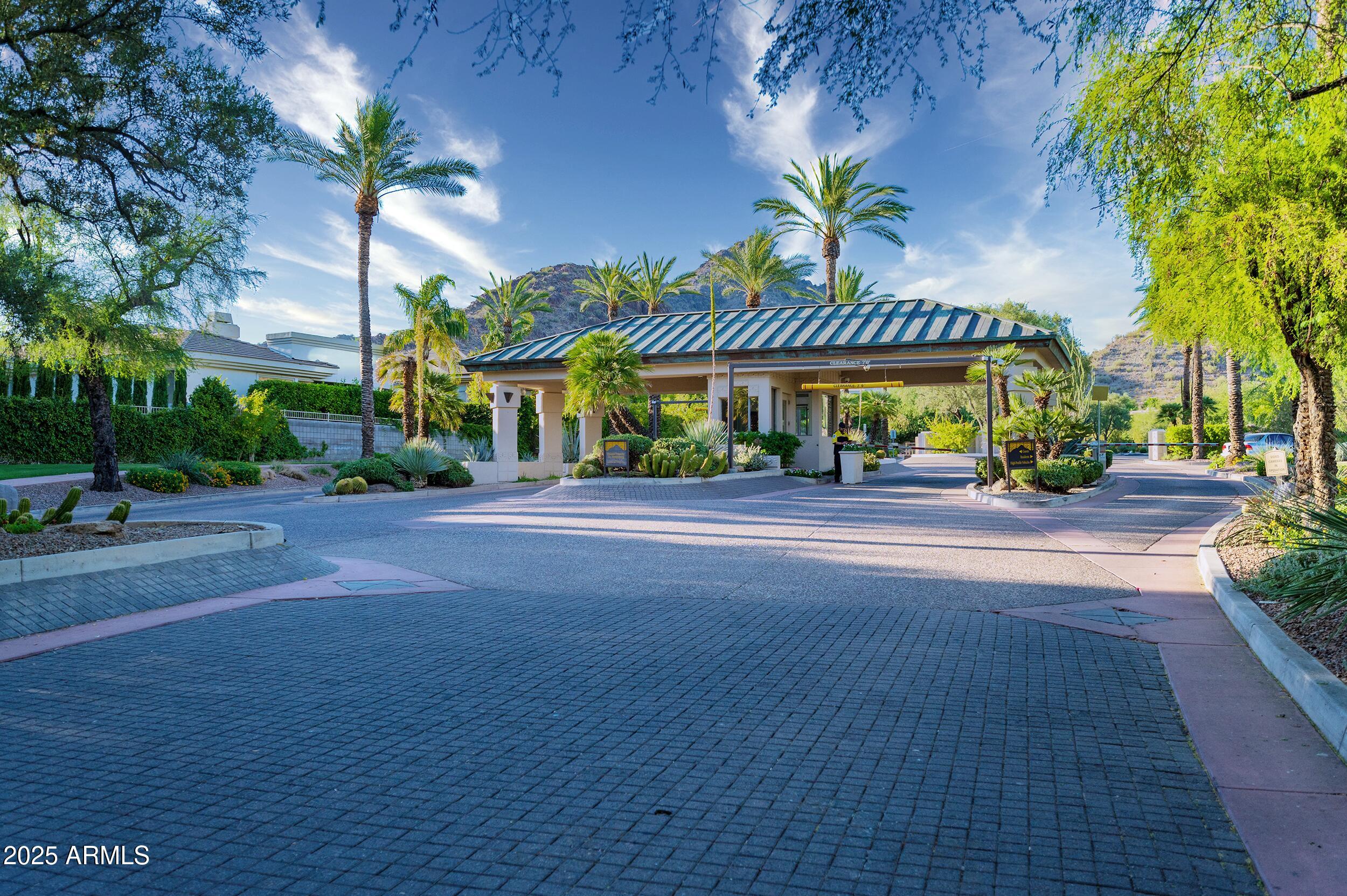 3153 E SIERRA VISTA Drive