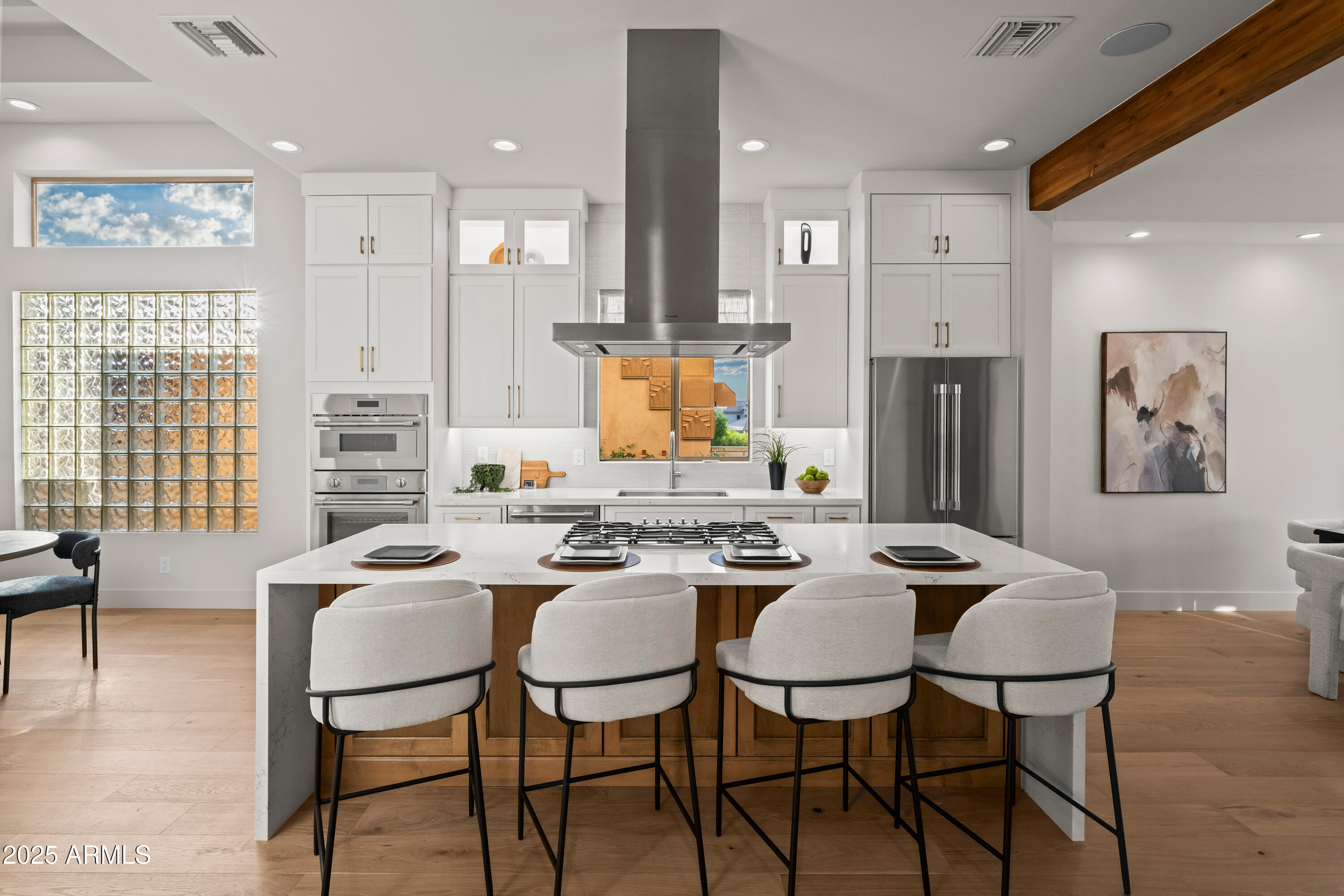 3153 E SIERRA VISTA Drive