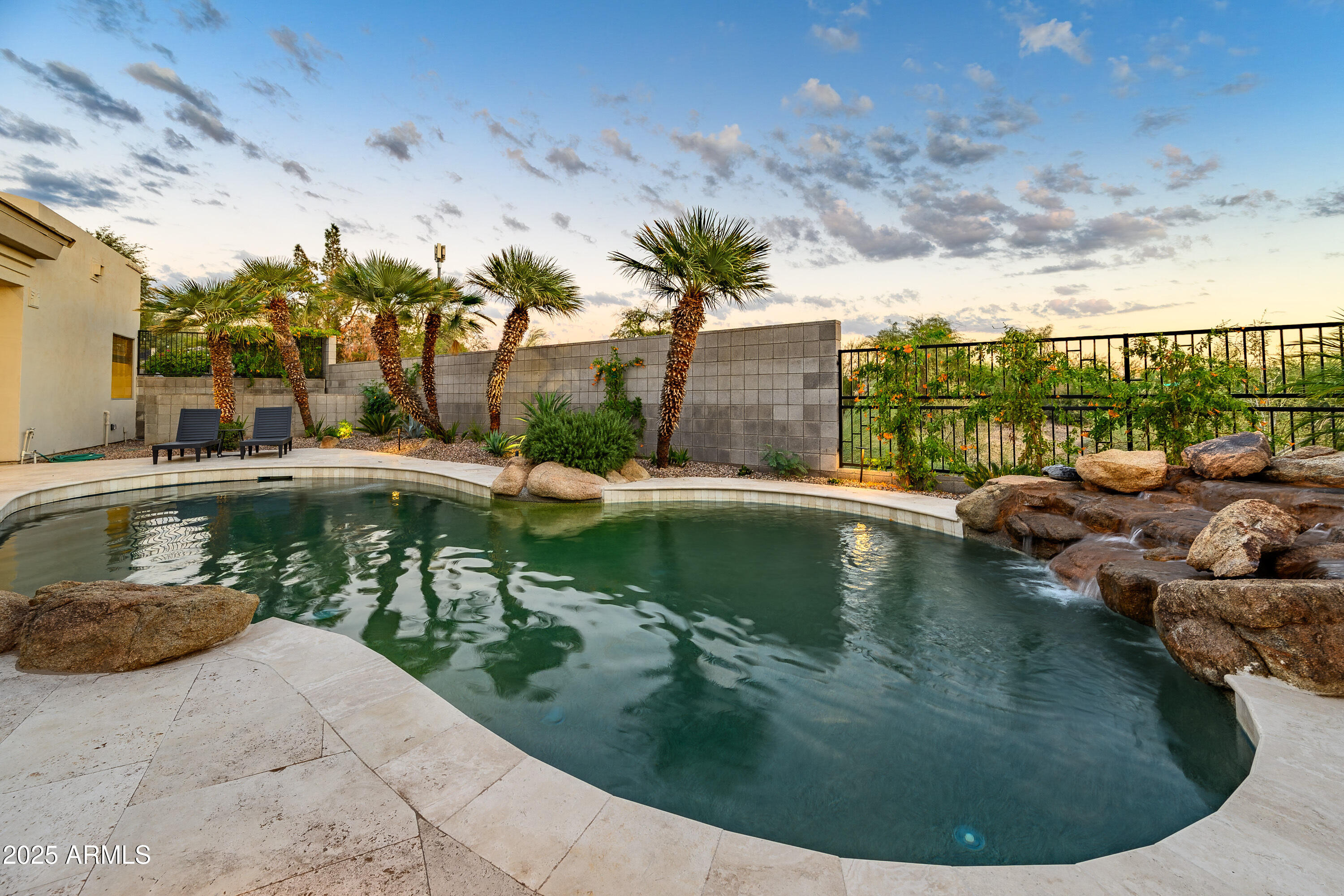 3153 E SIERRA VISTA Drive