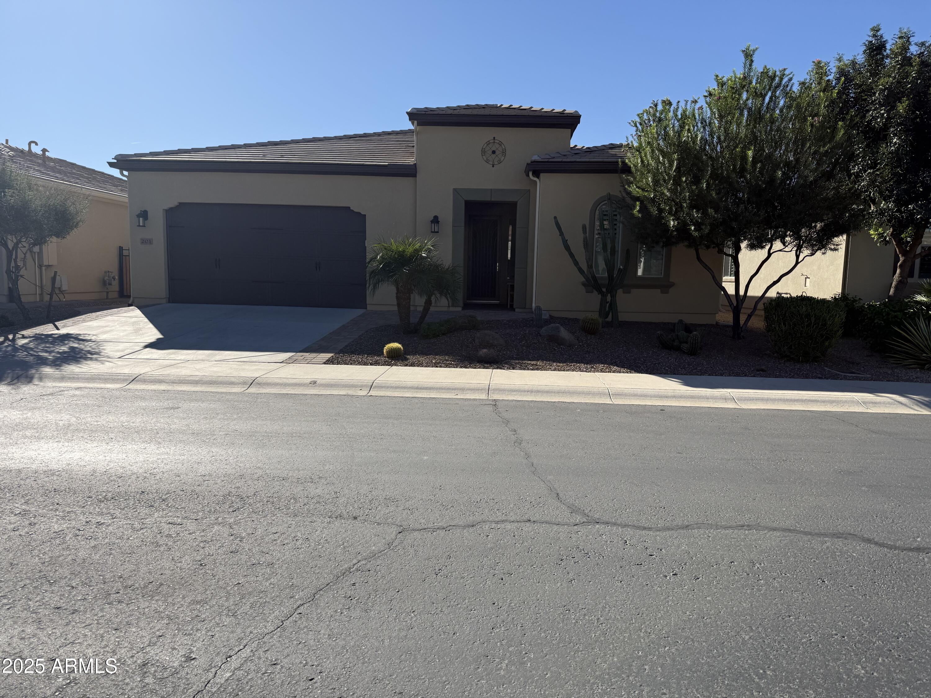 201 E LEMON Lane, Queen Creek