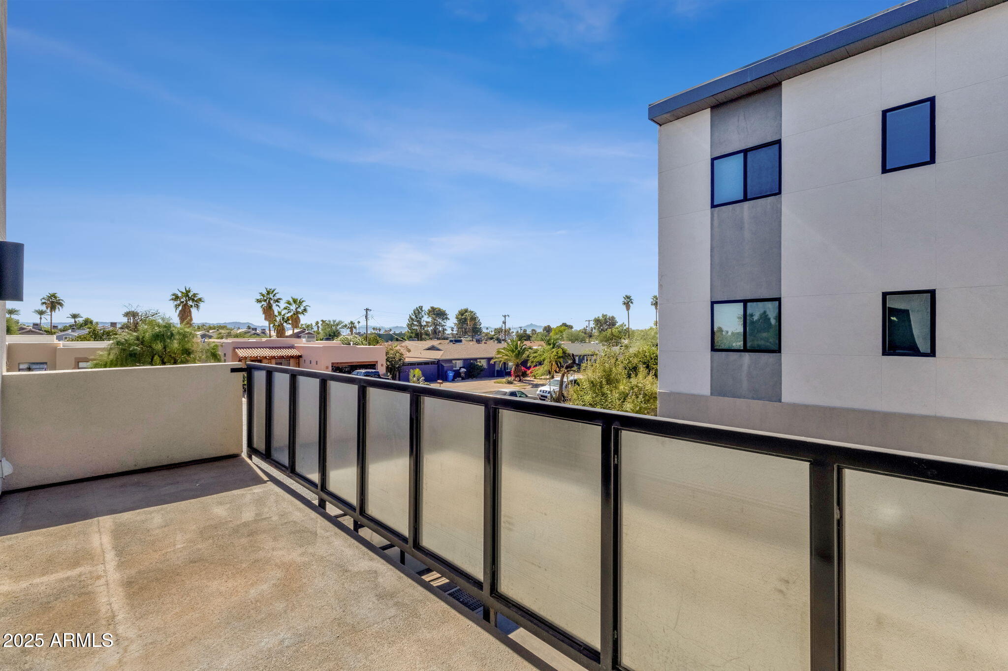 2727 E THOMAS Road E, 9