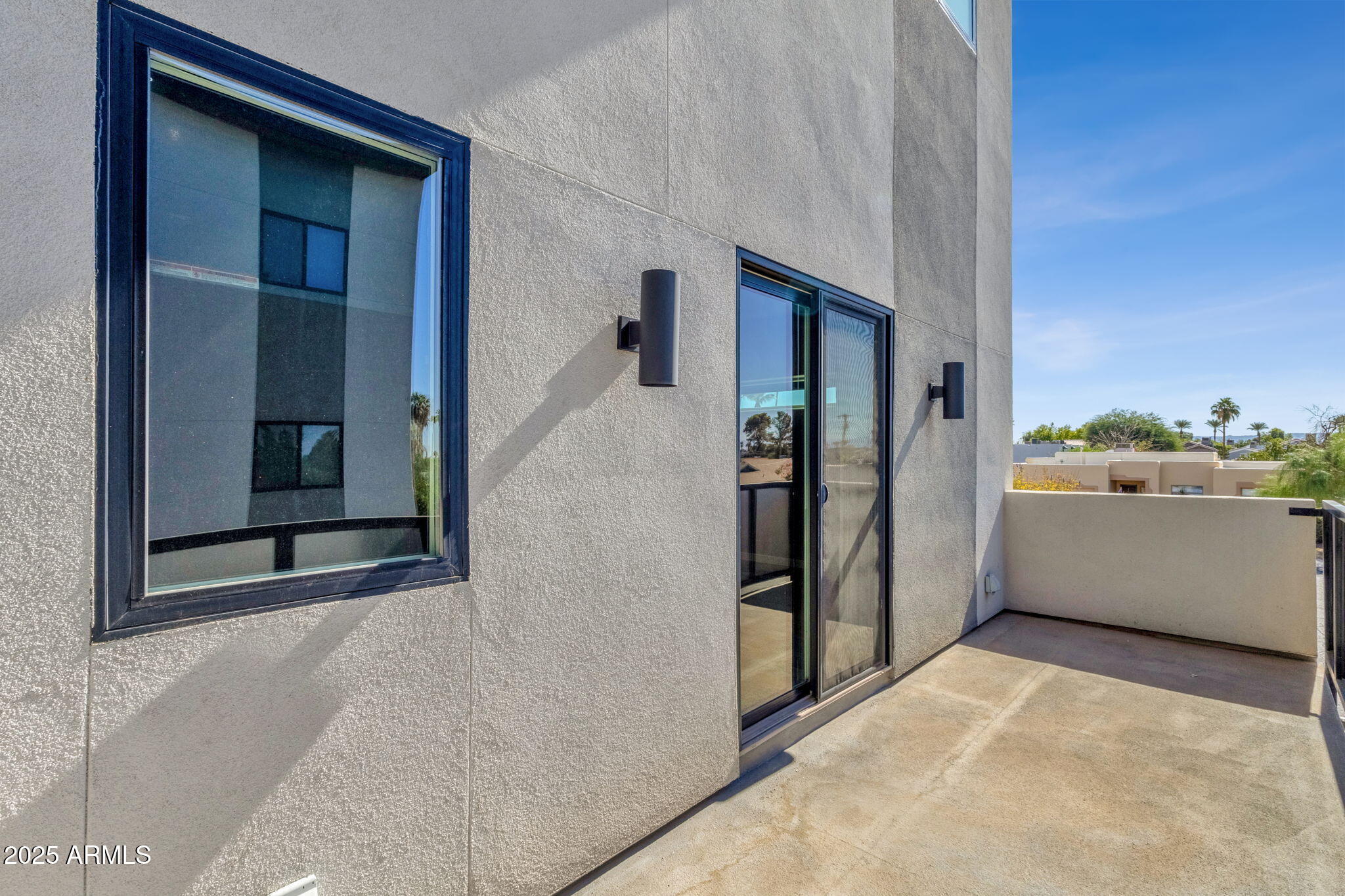 2727 E THOMAS Road E, 9