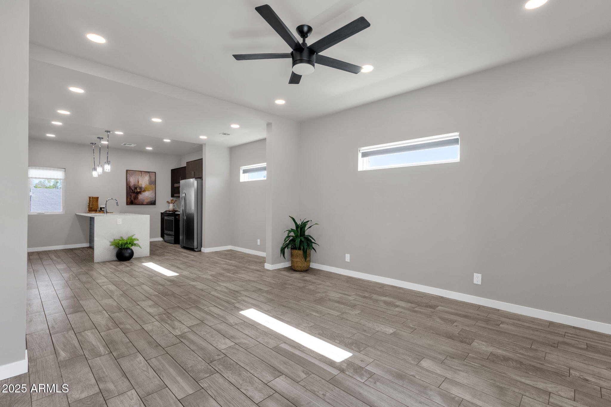 2727 E THOMAS Road E, 9