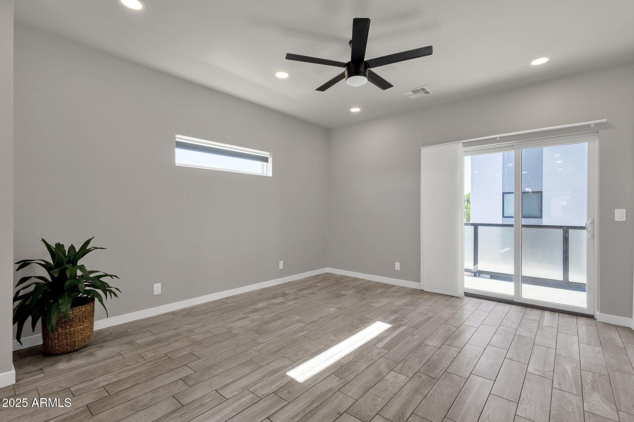 2727 E THOMAS Road E, 9