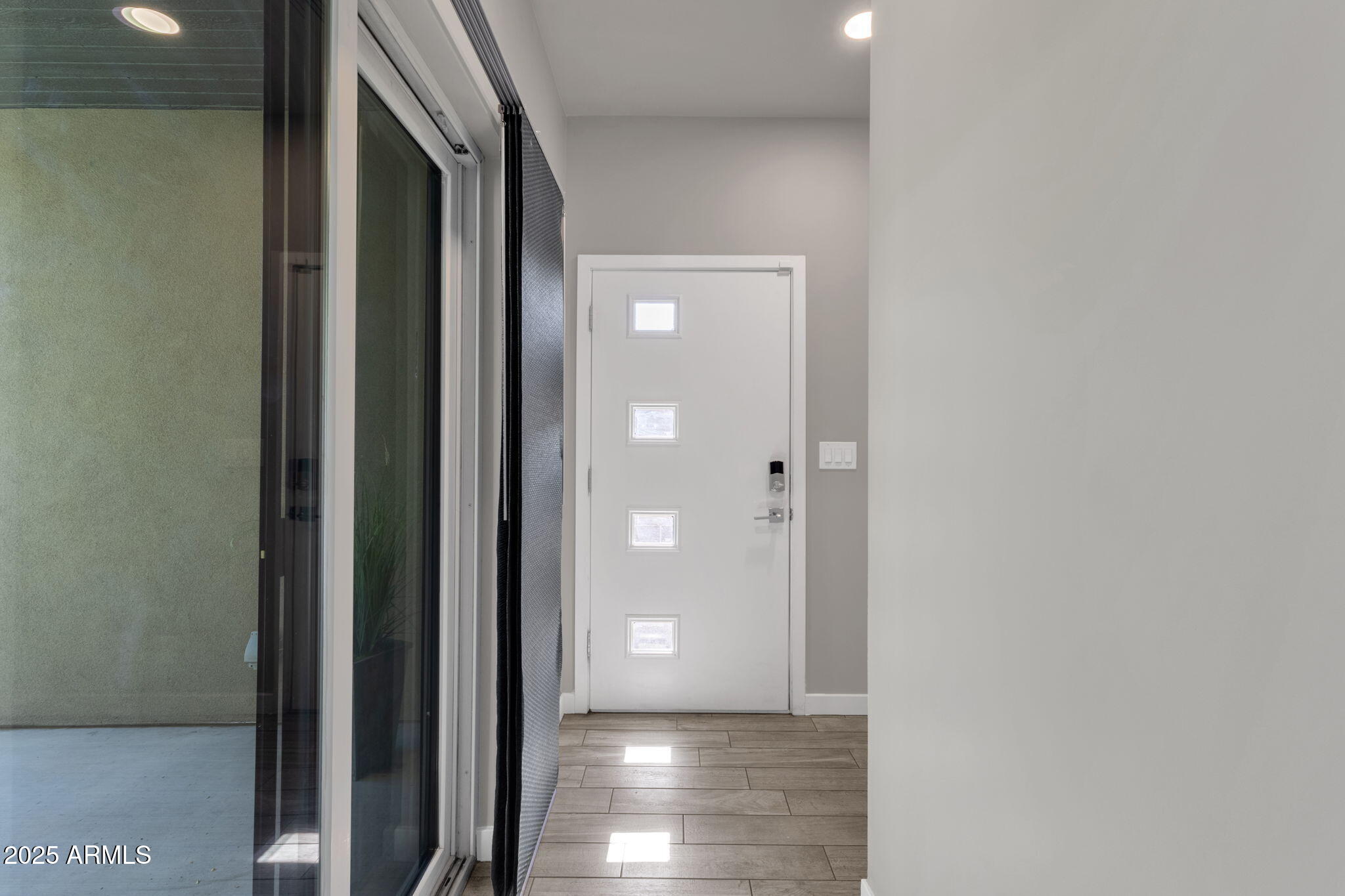 2727 E THOMAS Road E, 9