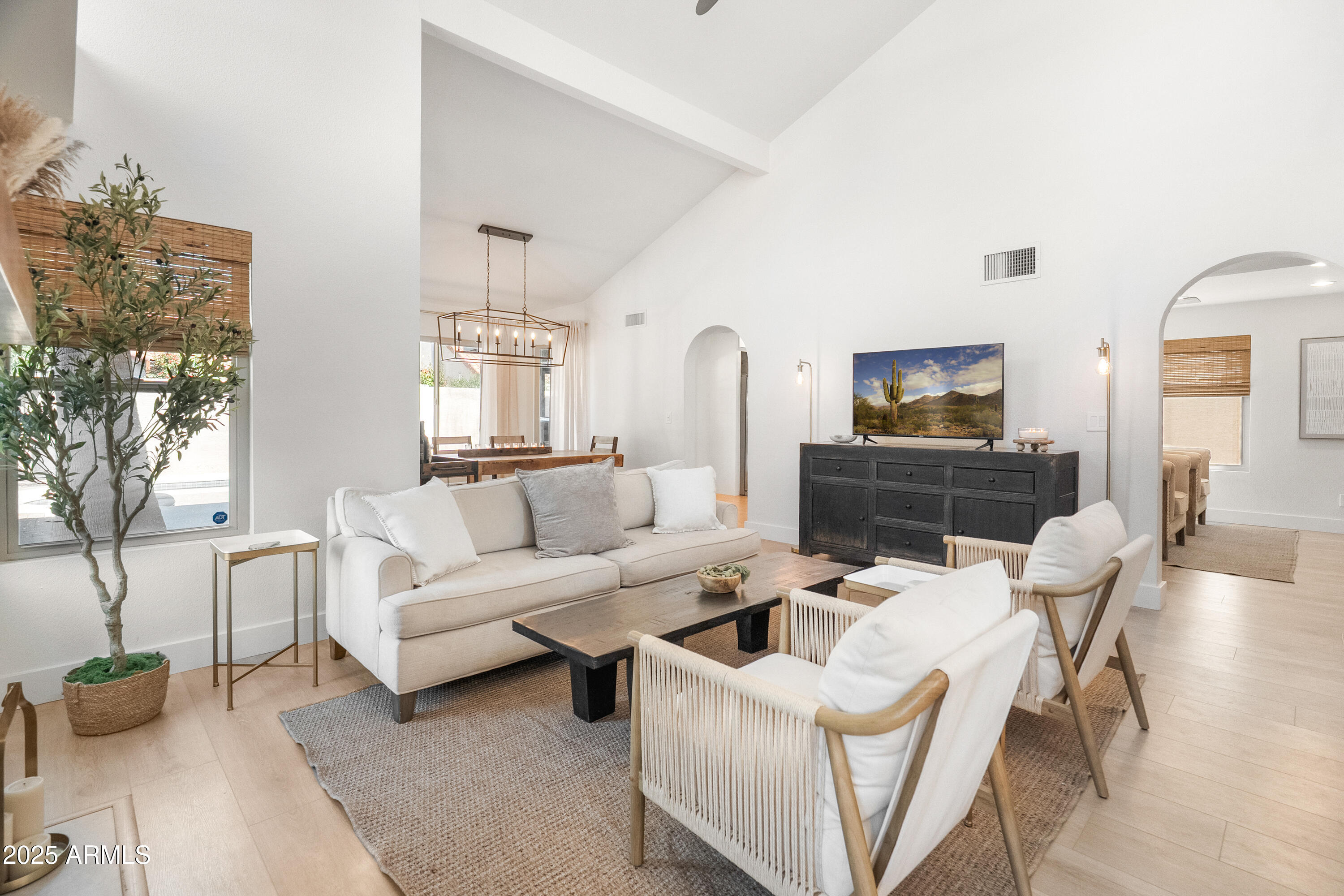 9056 E CAPTAIN DREYFUS Avenue