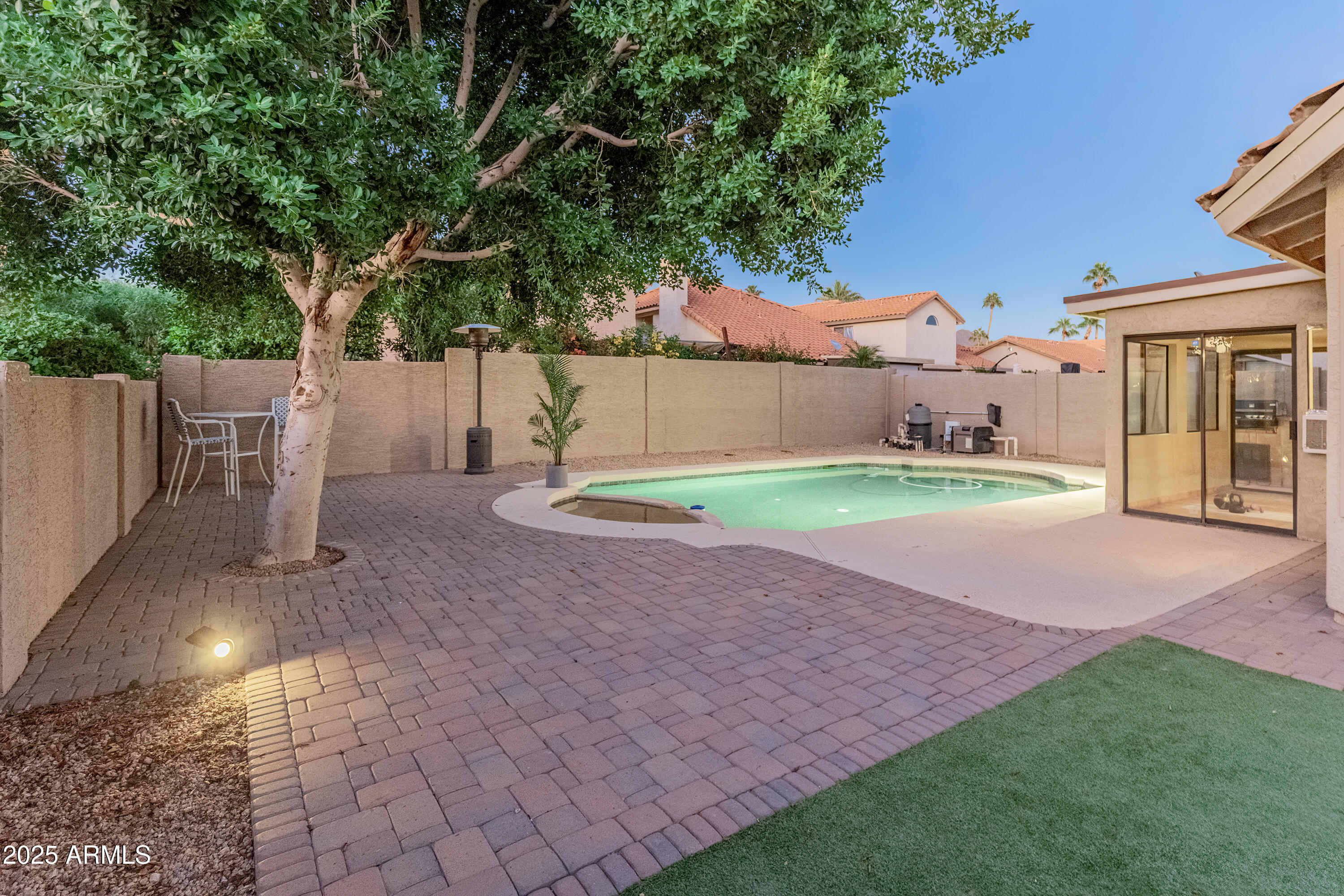 9056 E CAPTAIN DREYFUS Avenue