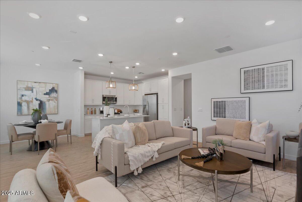 4077 S SABRINA Drive, 14