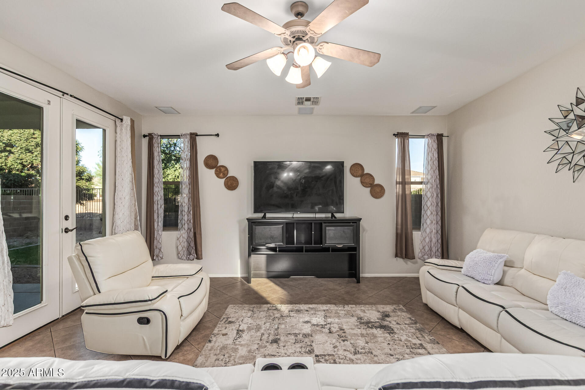 20535 N SANTA CRUZ Drive