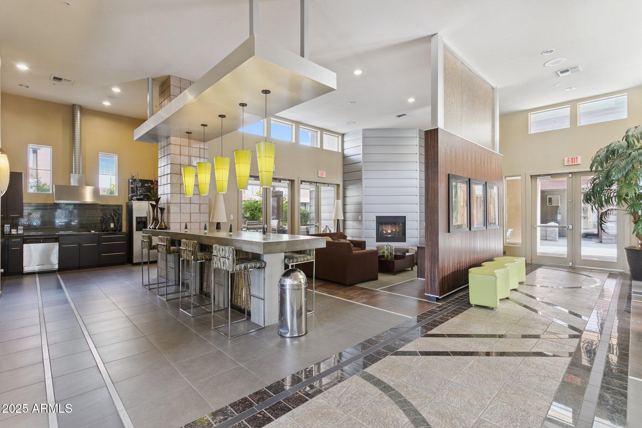 6605 N 93RD Avenue, 1077