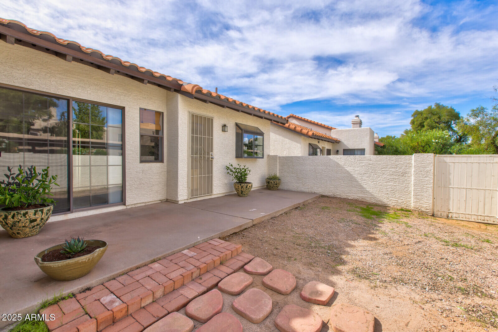 11011 N 92nd Street, 1056