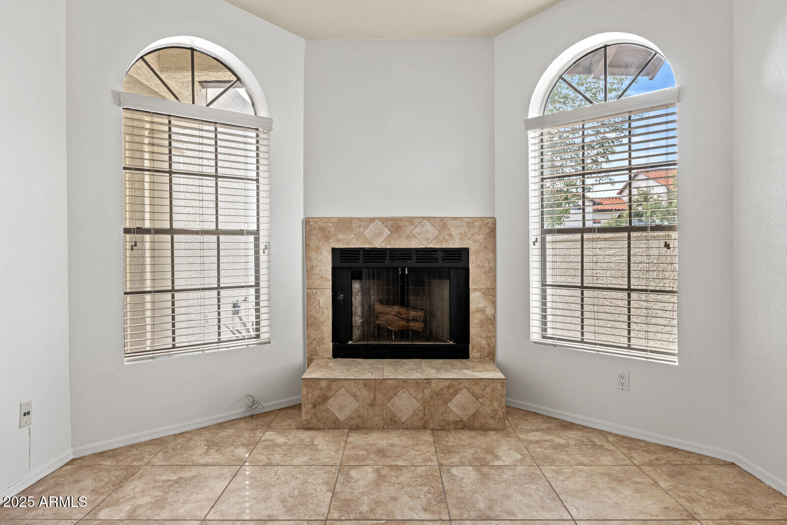 11011 N 92nd Street, 1056