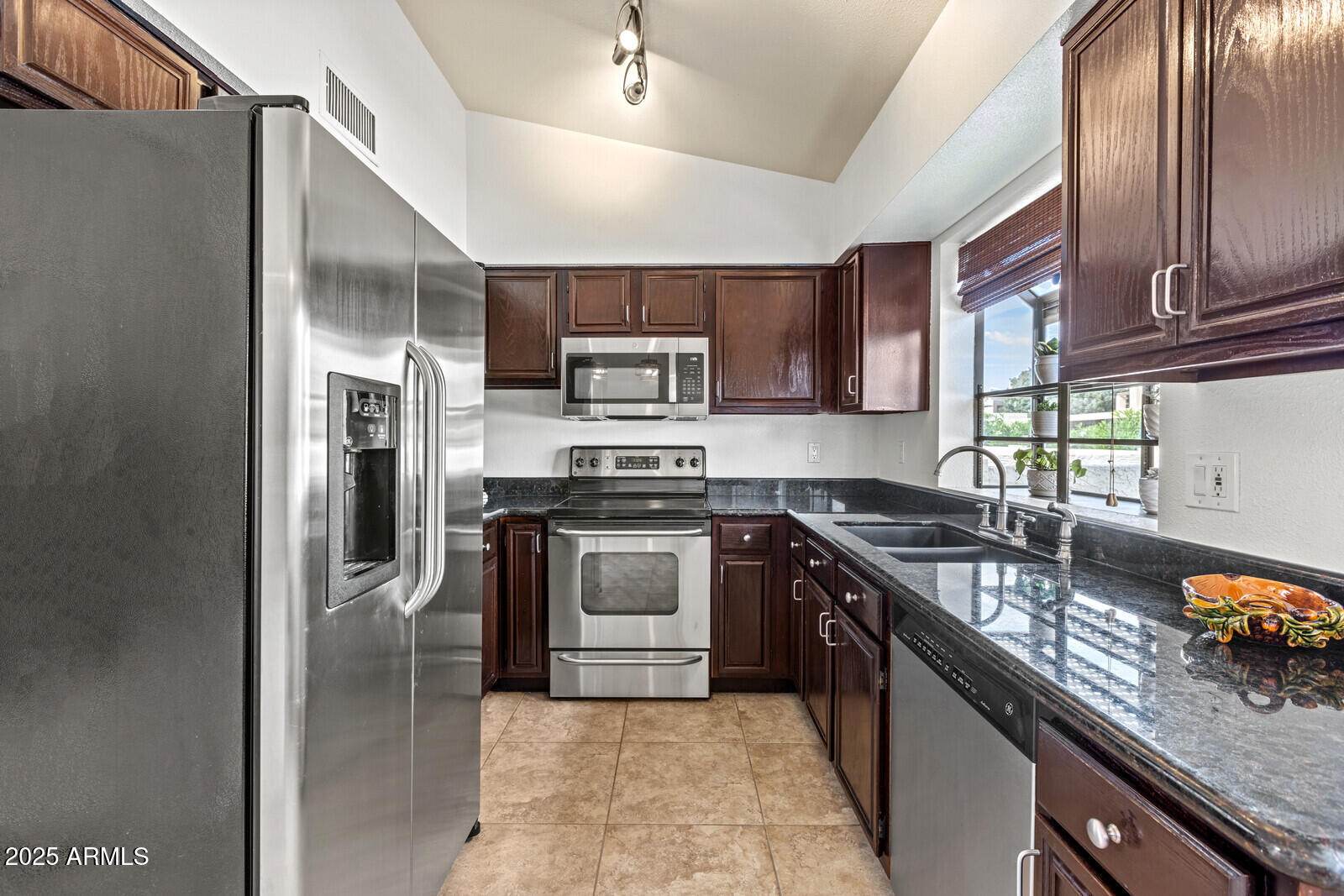 11011 N 92nd Street, 1056