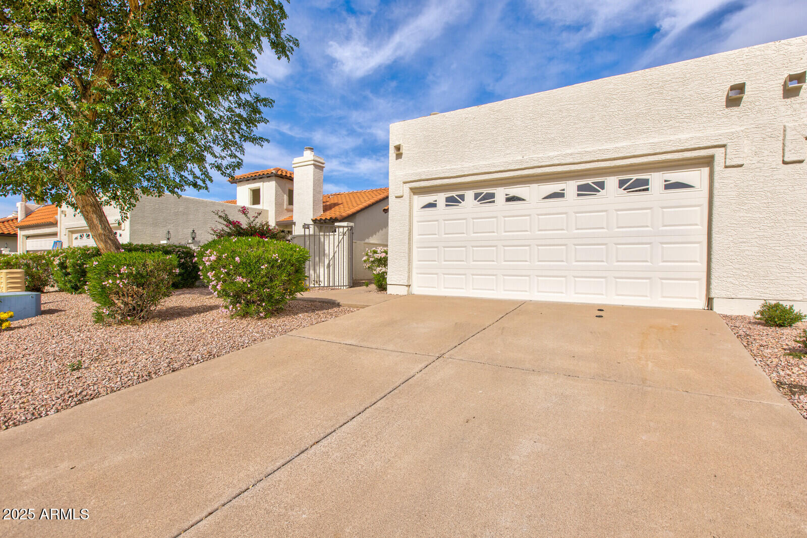 11011 N 92nd Street, 1056