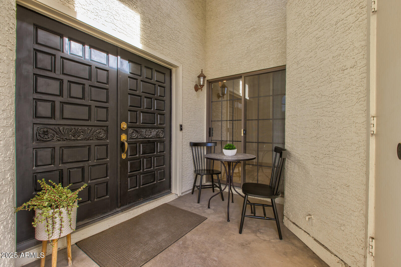 11011 N 92nd Street, 1056