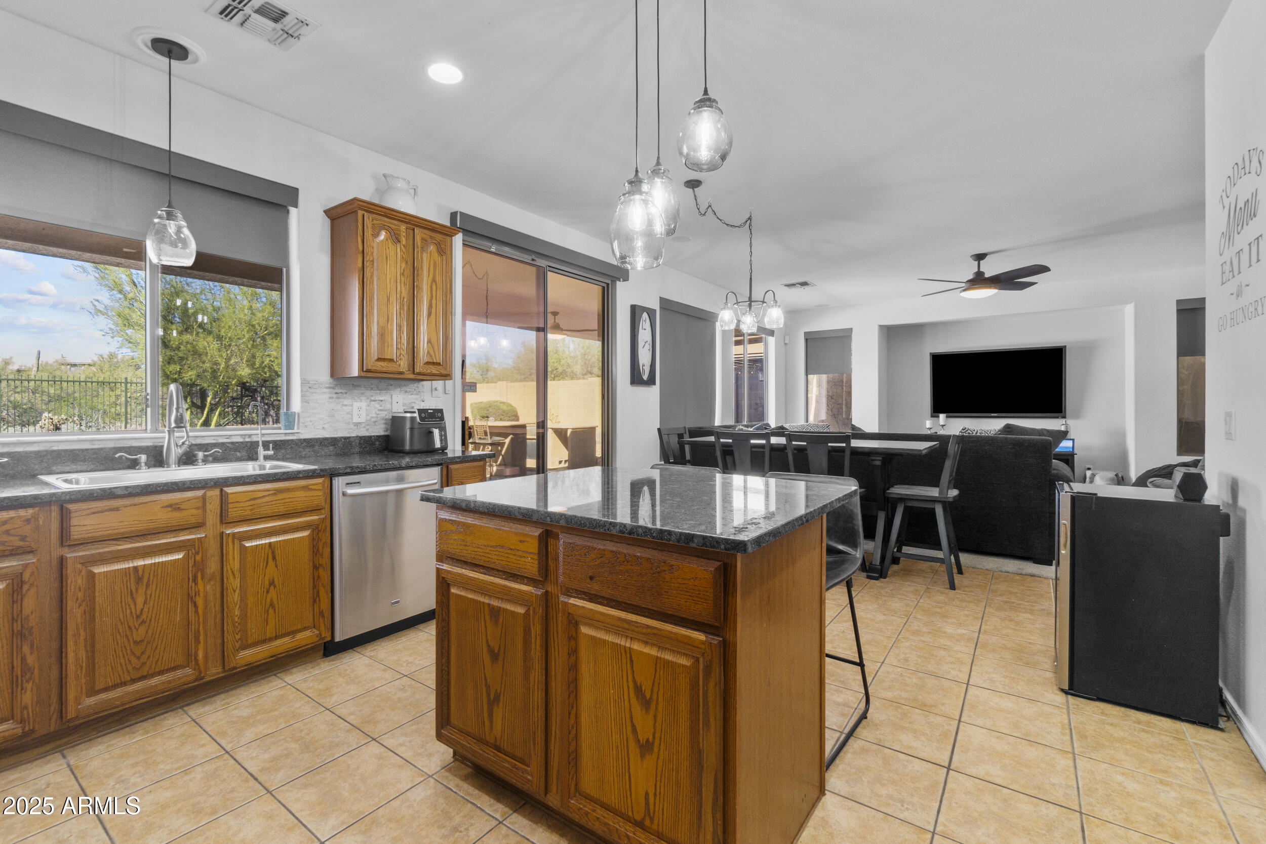 40844 N MAJESTY Court