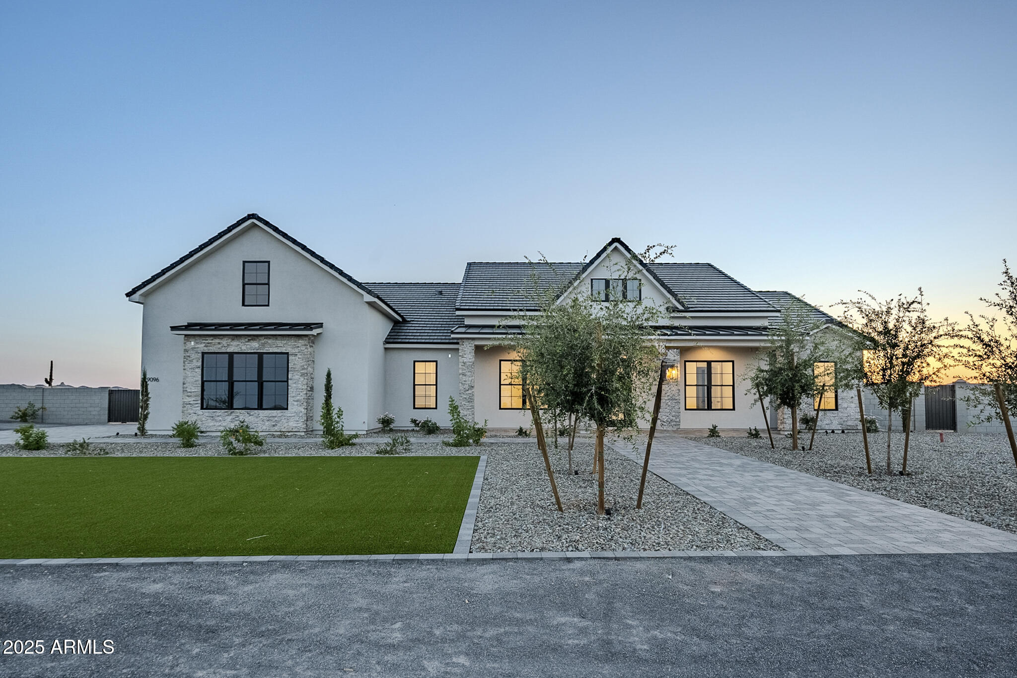 29096 N Marchant Trace