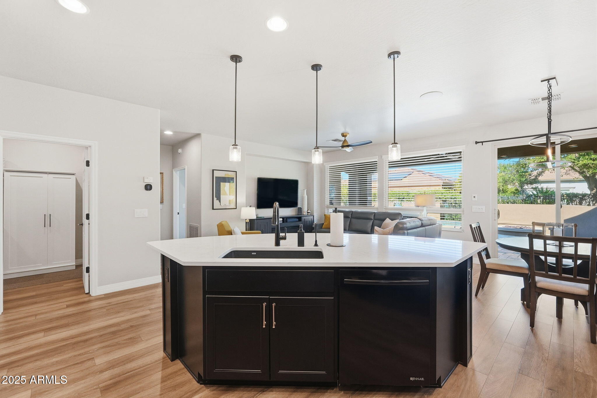 1522 E AMARANTH Trail