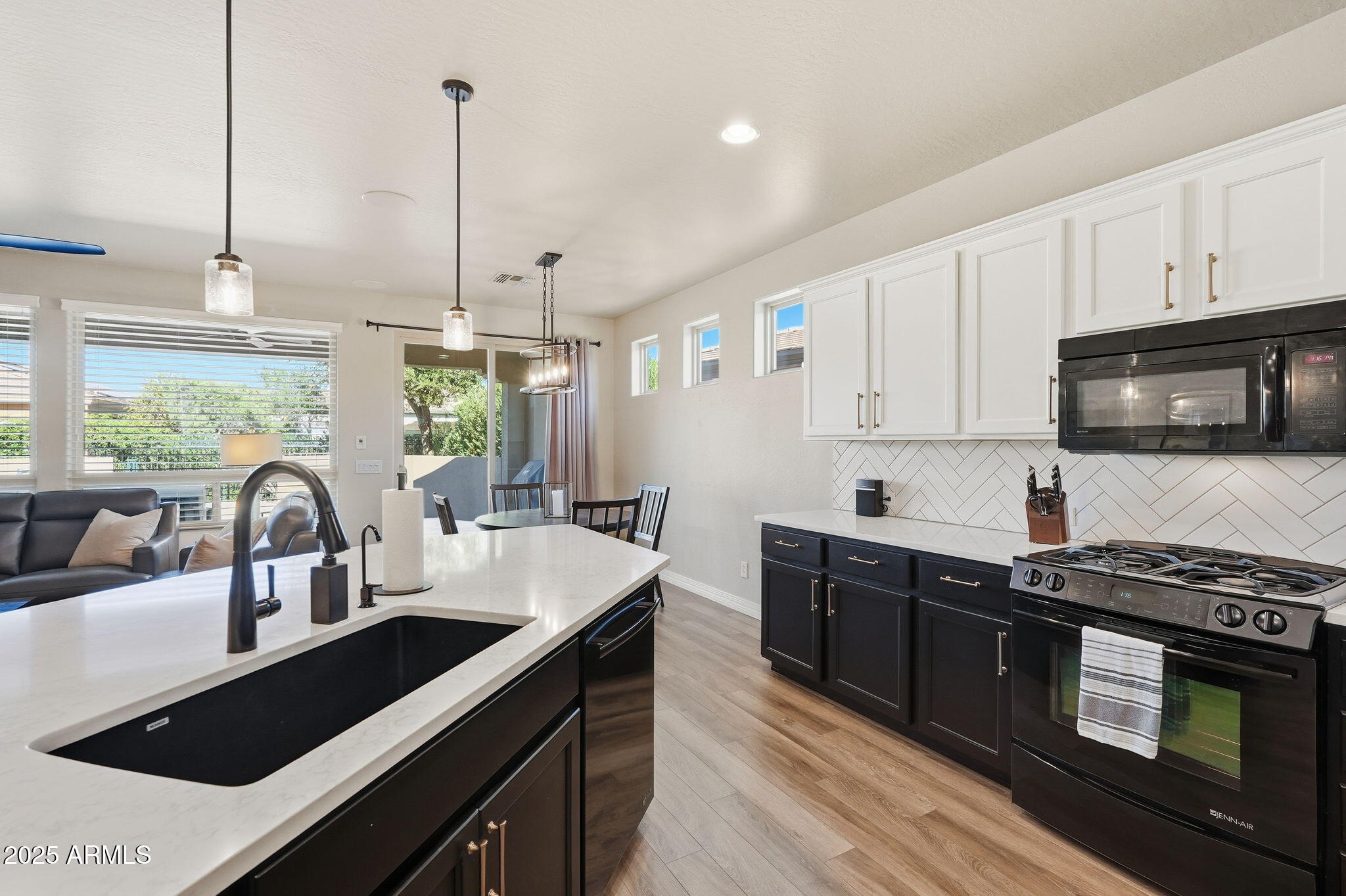 1522 E AMARANTH Trail