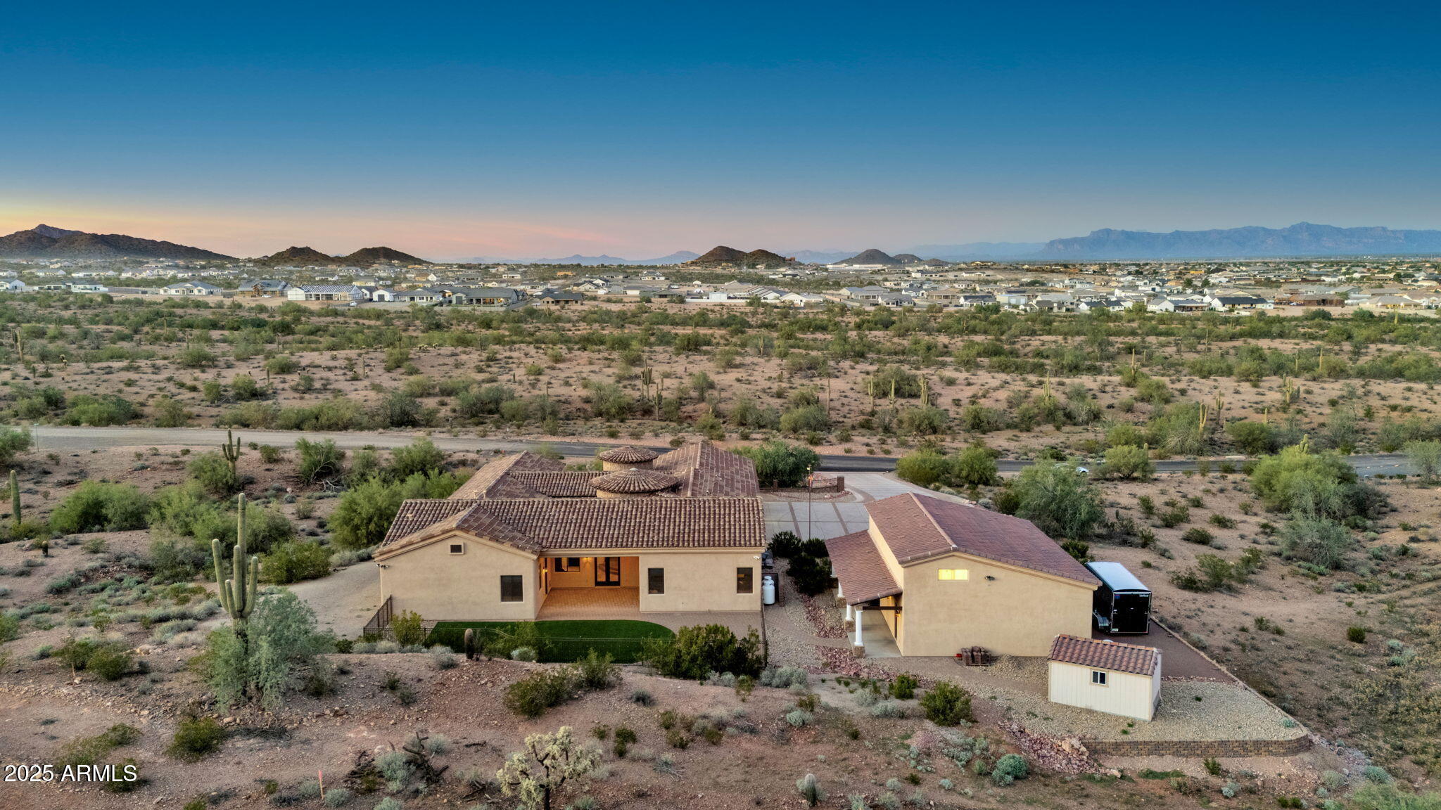 1537 W BUTTE CREEK Boulevard