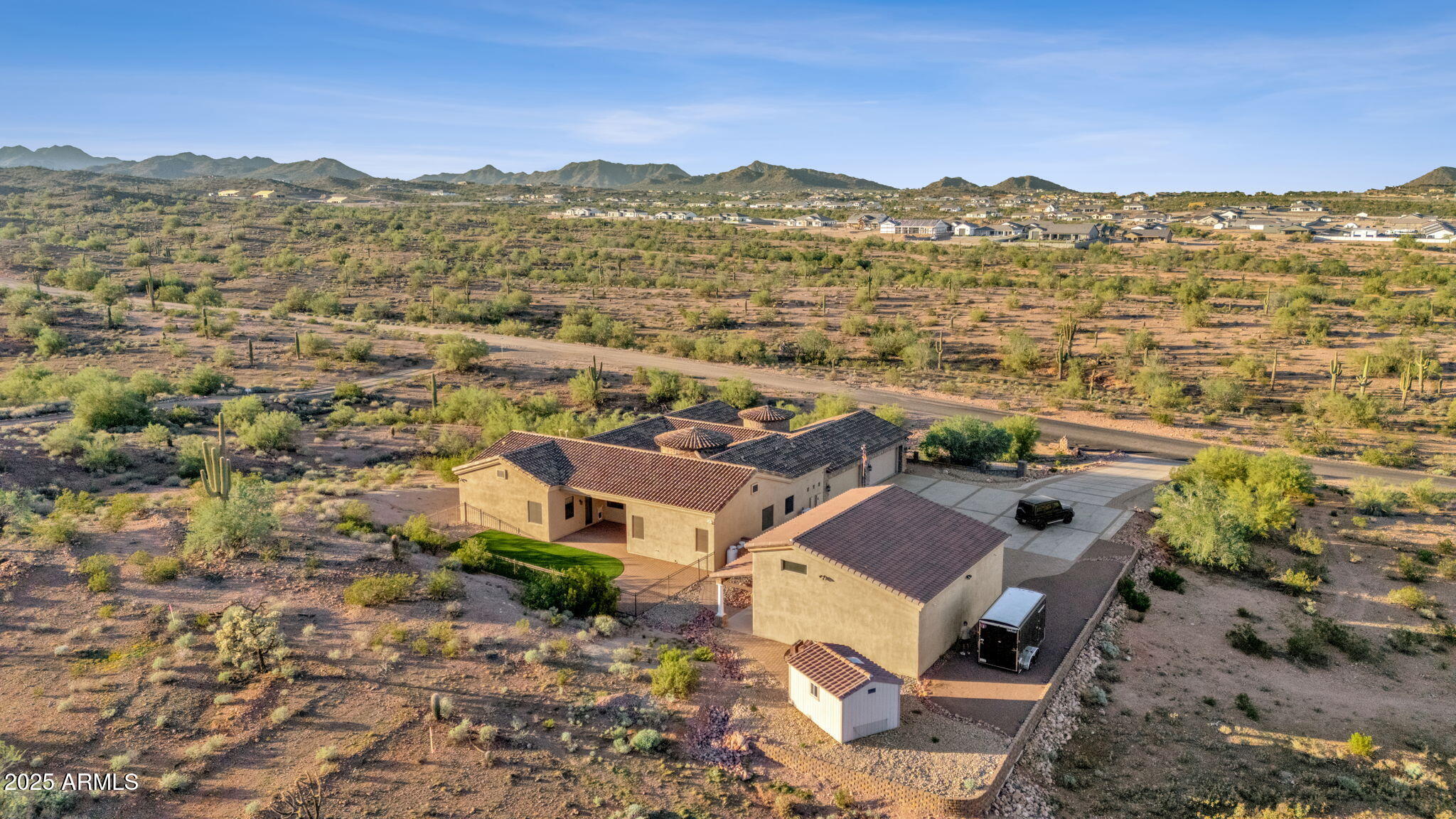 1537 W BUTTE CREEK Boulevard