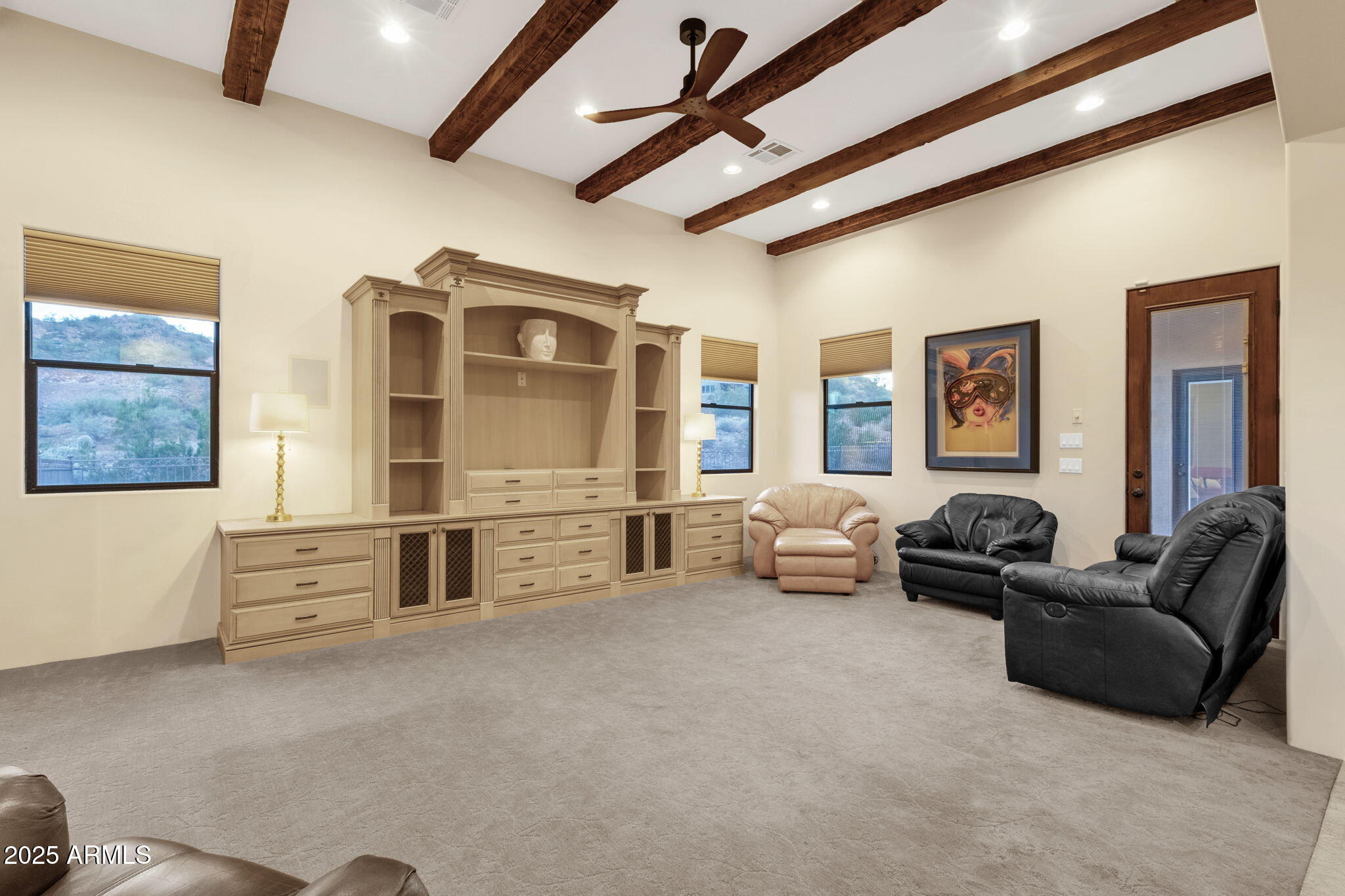 1537 W BUTTE CREEK Boulevard