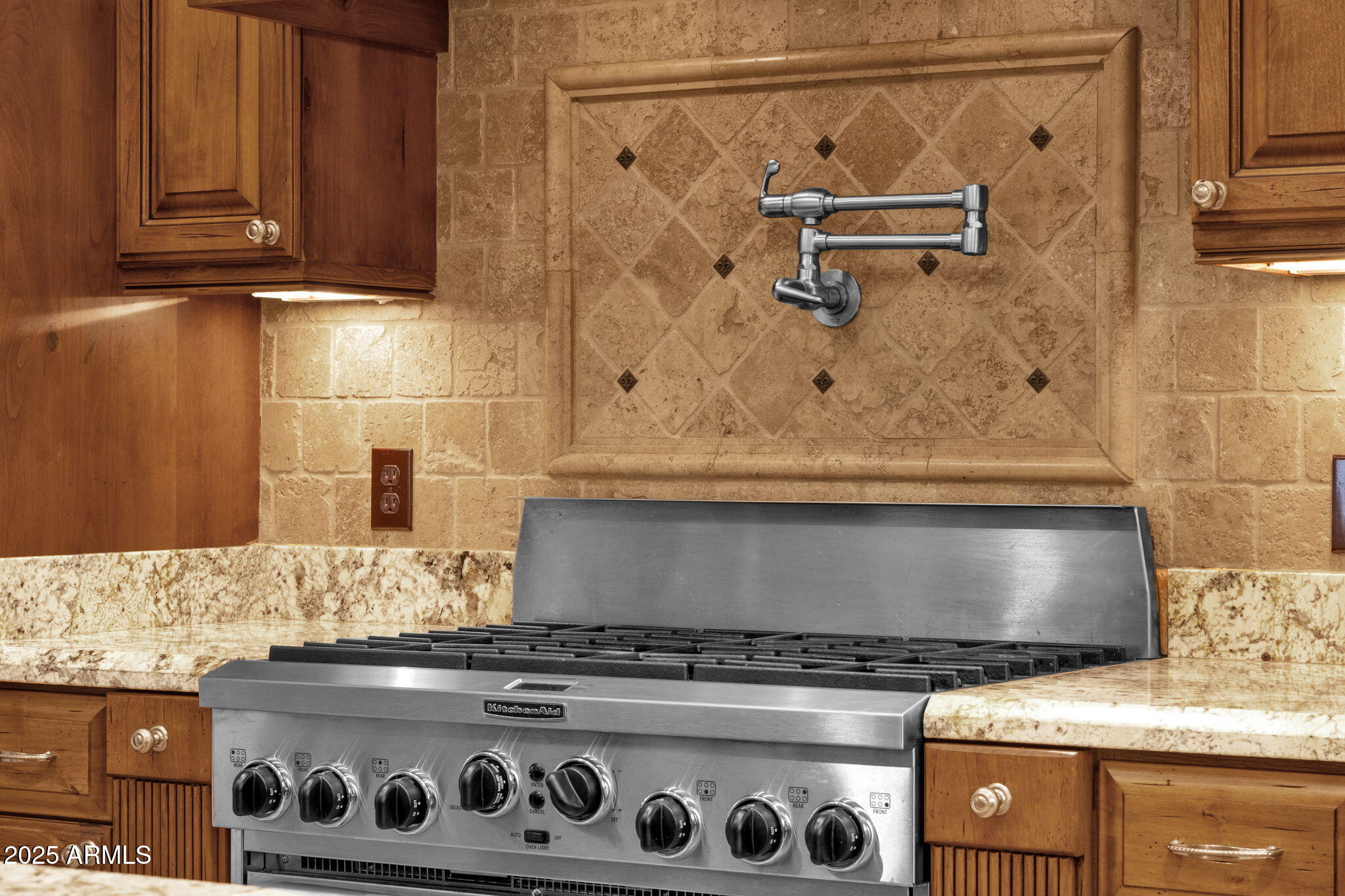 1537 W BUTTE CREEK Boulevard