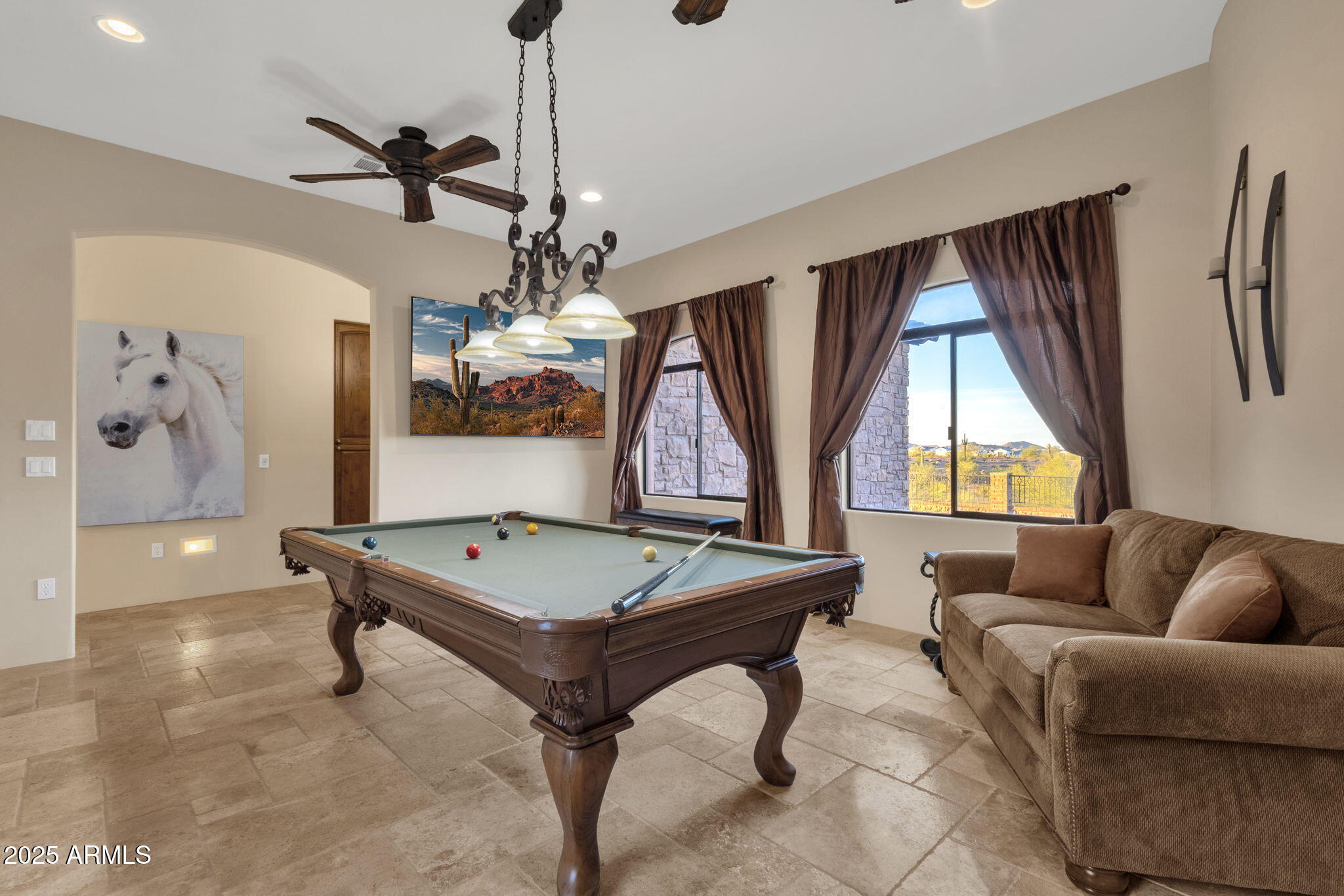 1537 W BUTTE CREEK Boulevard