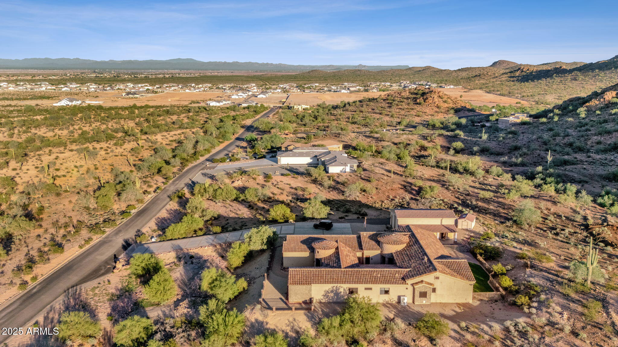 1537 W BUTTE CREEK Boulevard