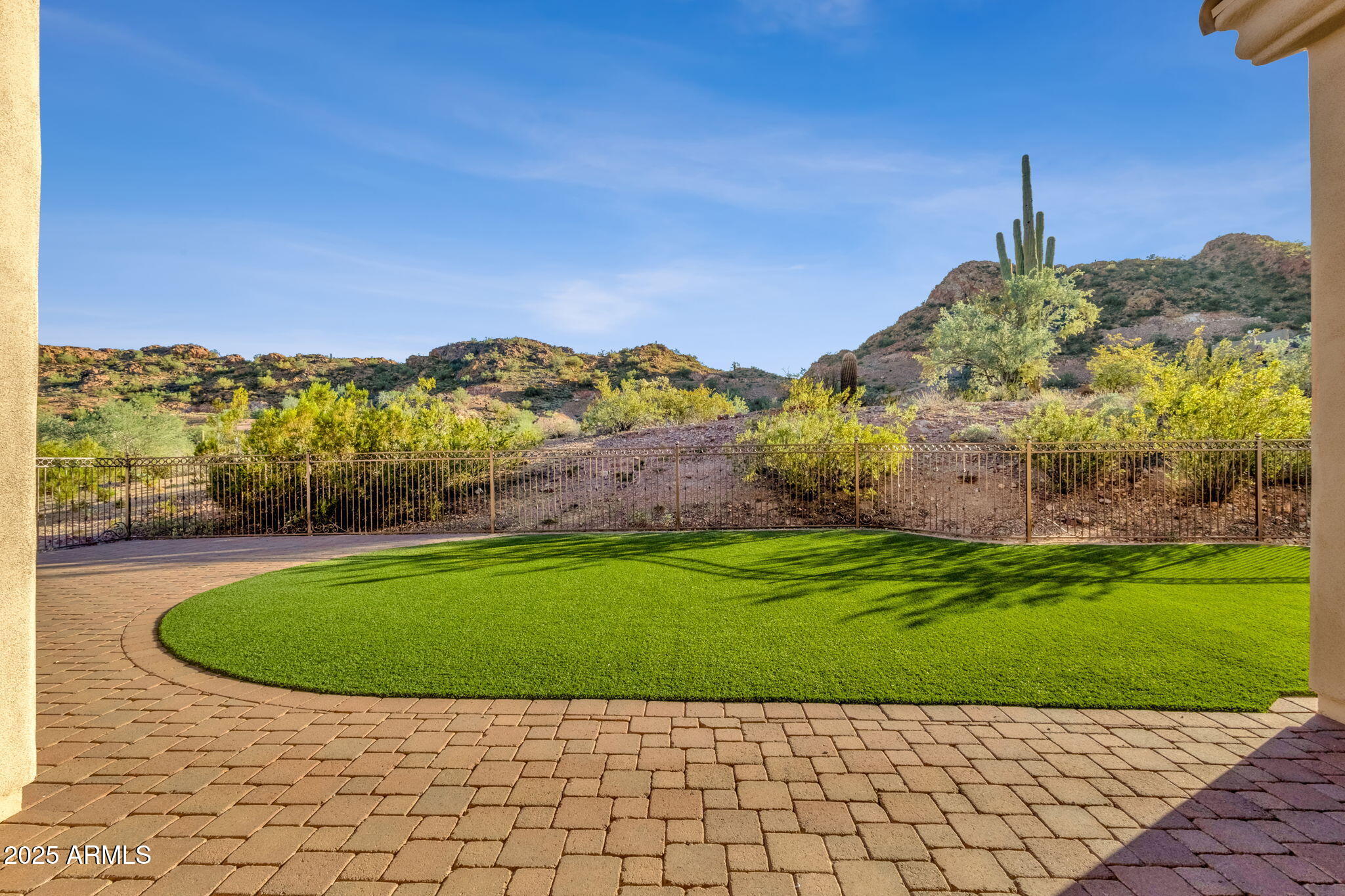 1537 W BUTTE CREEK Boulevard